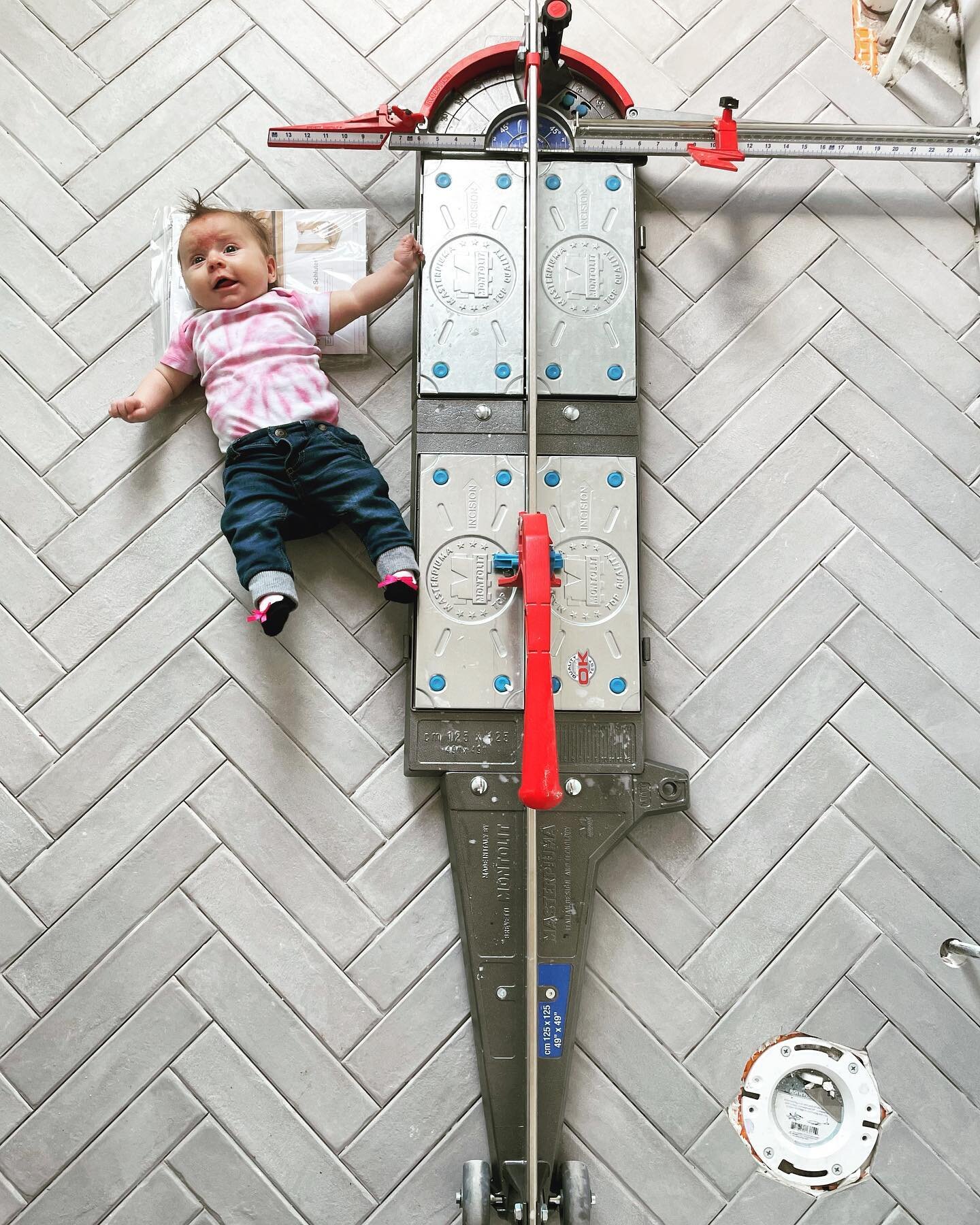 The newest member of the VersaTile fam, Rubi, is 2 months old!
So of course we took her milestone picture with this 5ft score cutter!

Check out the behind the scene pics of creating the floor for this photo 
.
.
.
#wemadethat #builtbydad #tilefamily