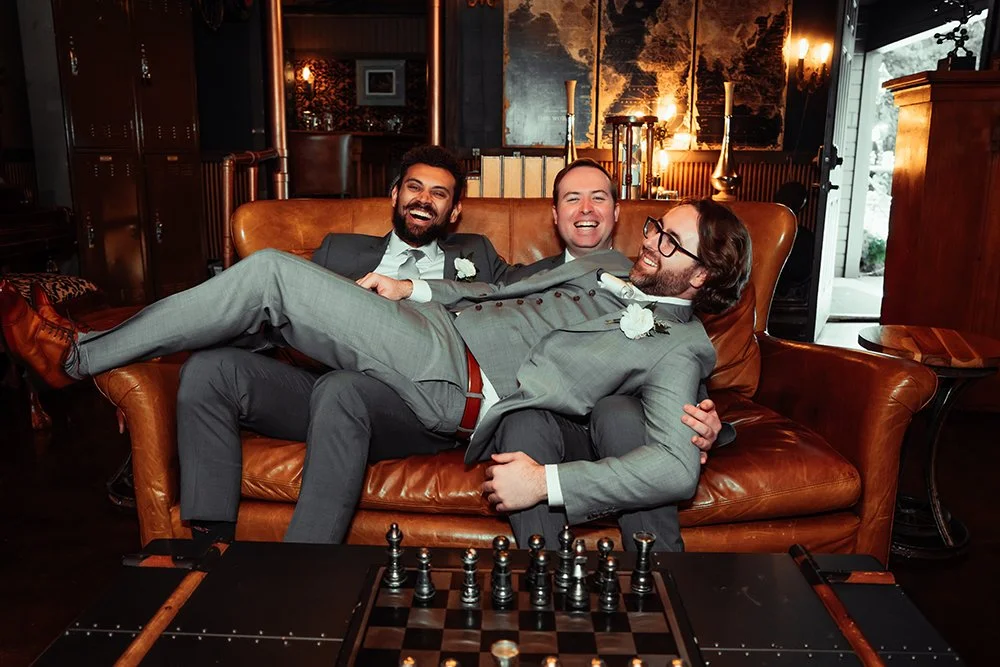 groomsmenfun.jpg
