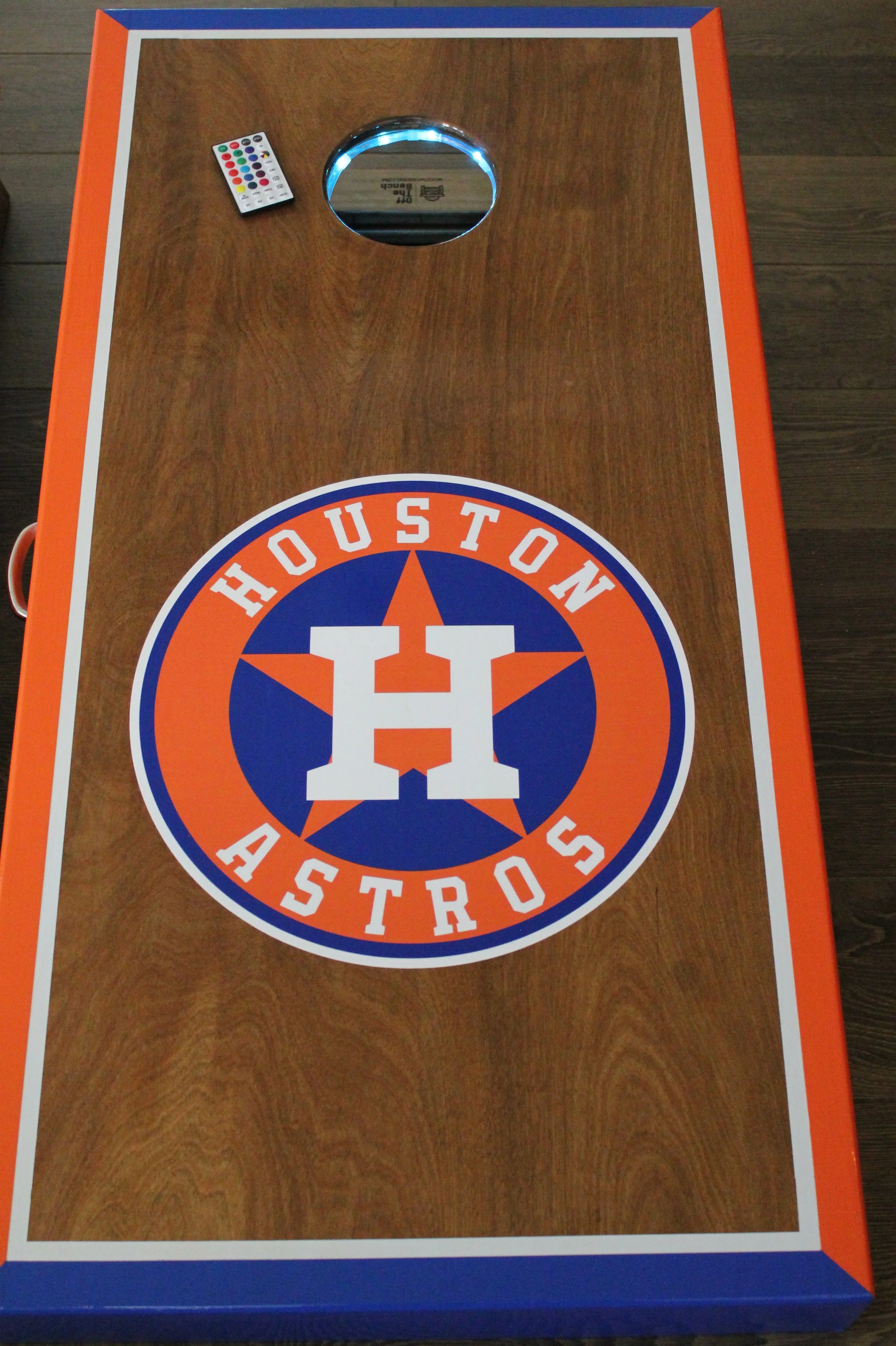 Hole Light with Remote