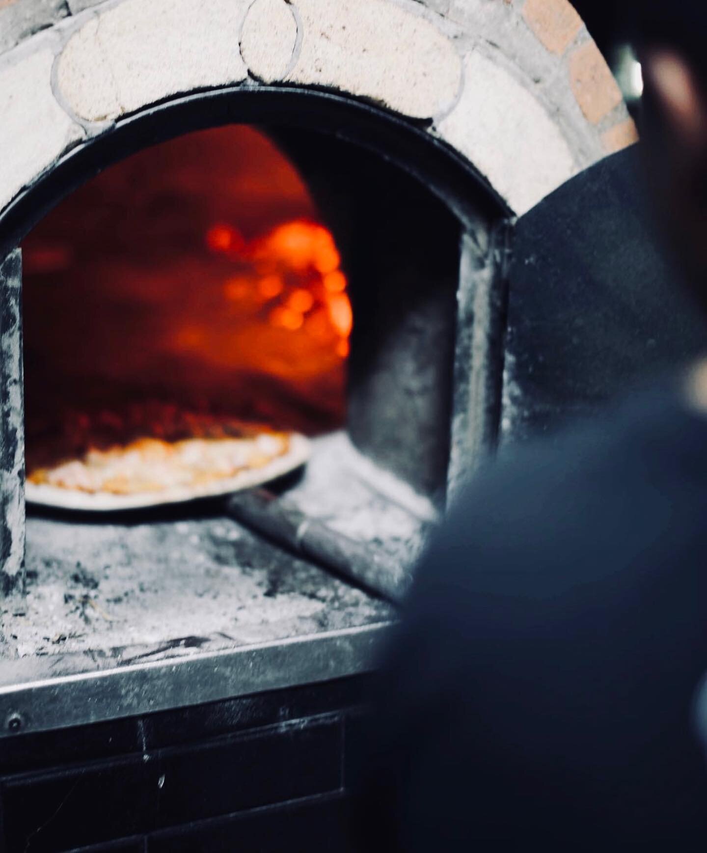 Our pizza oven is back on 🔥 who&rsquo;s hungry? 🍕