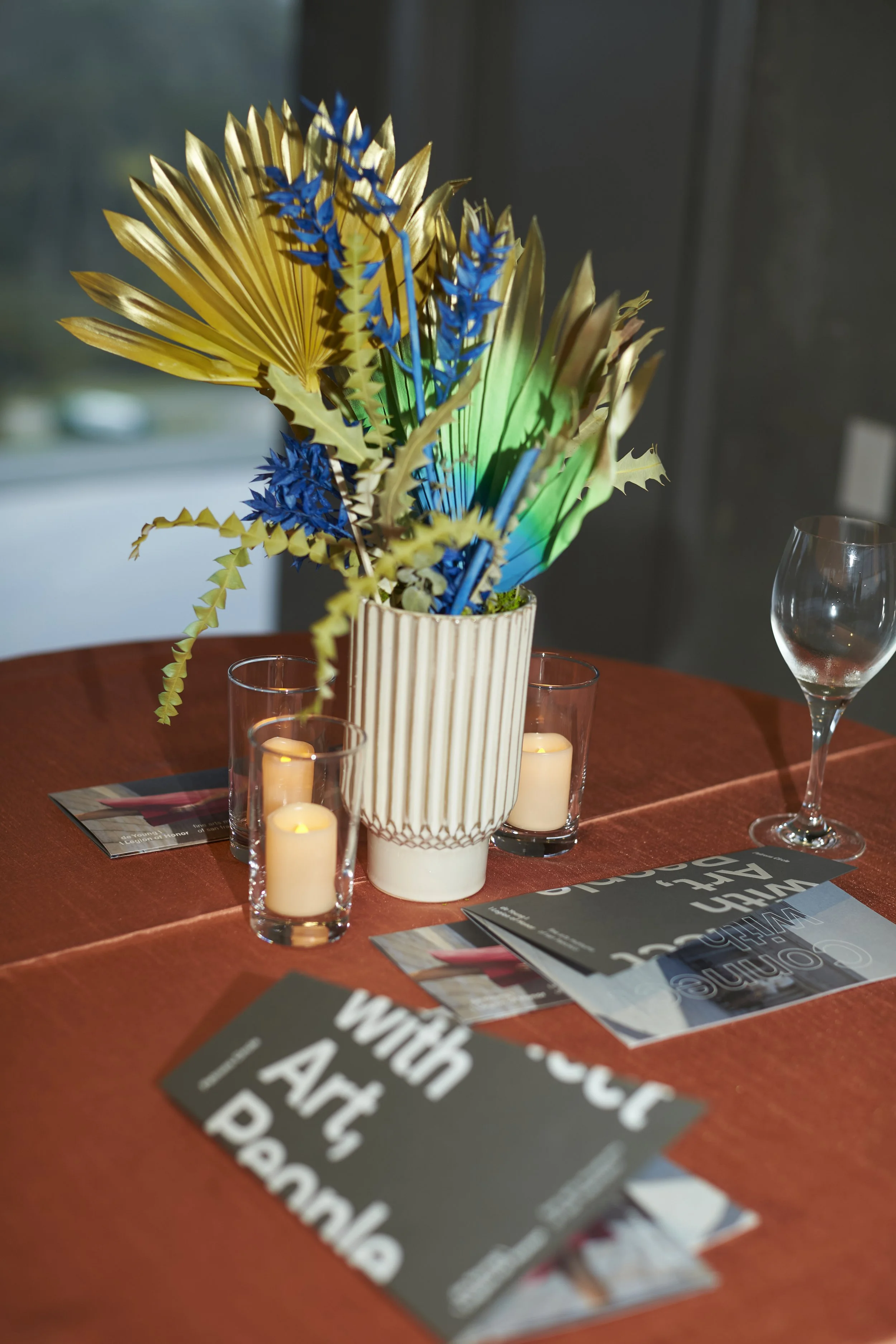 deyoung010251.jpg
