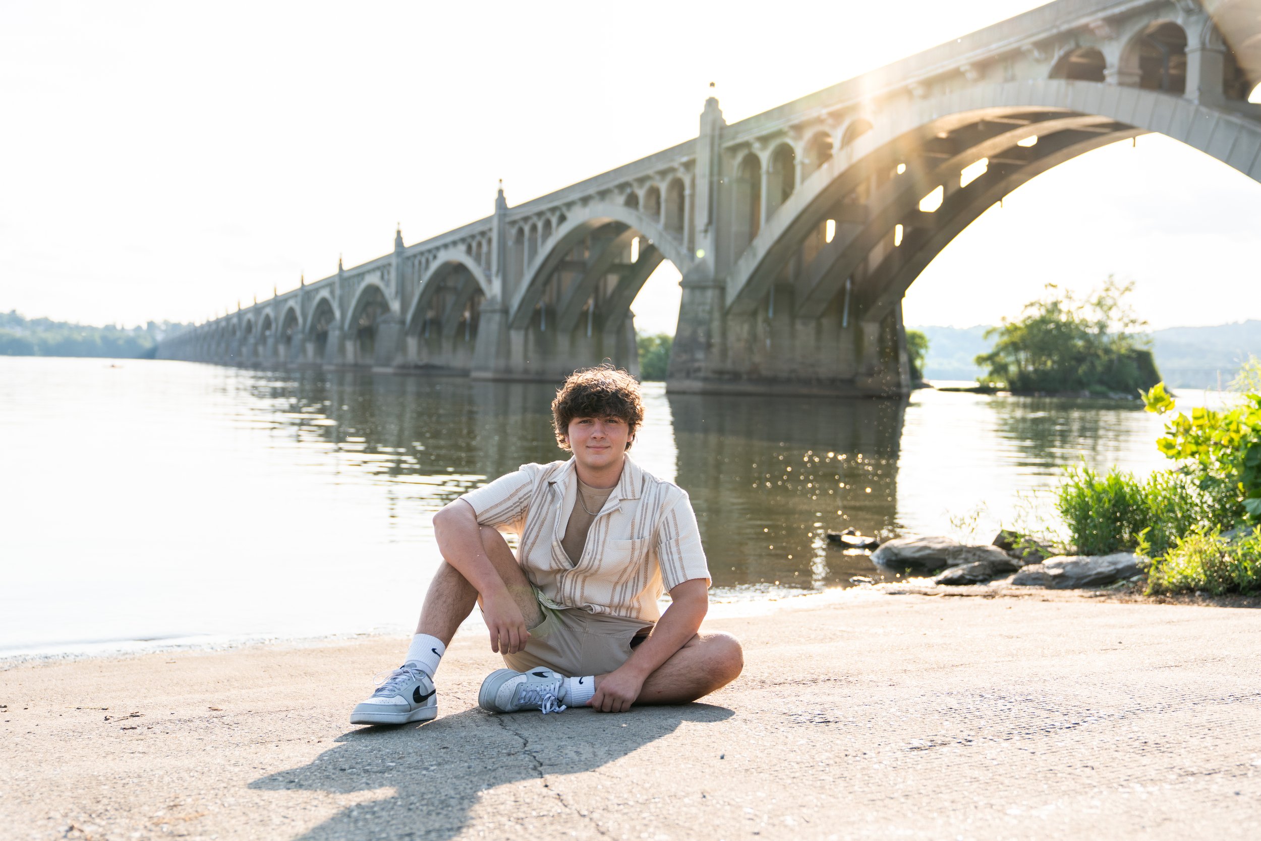 Wayne_Senior Photos-65.jpg