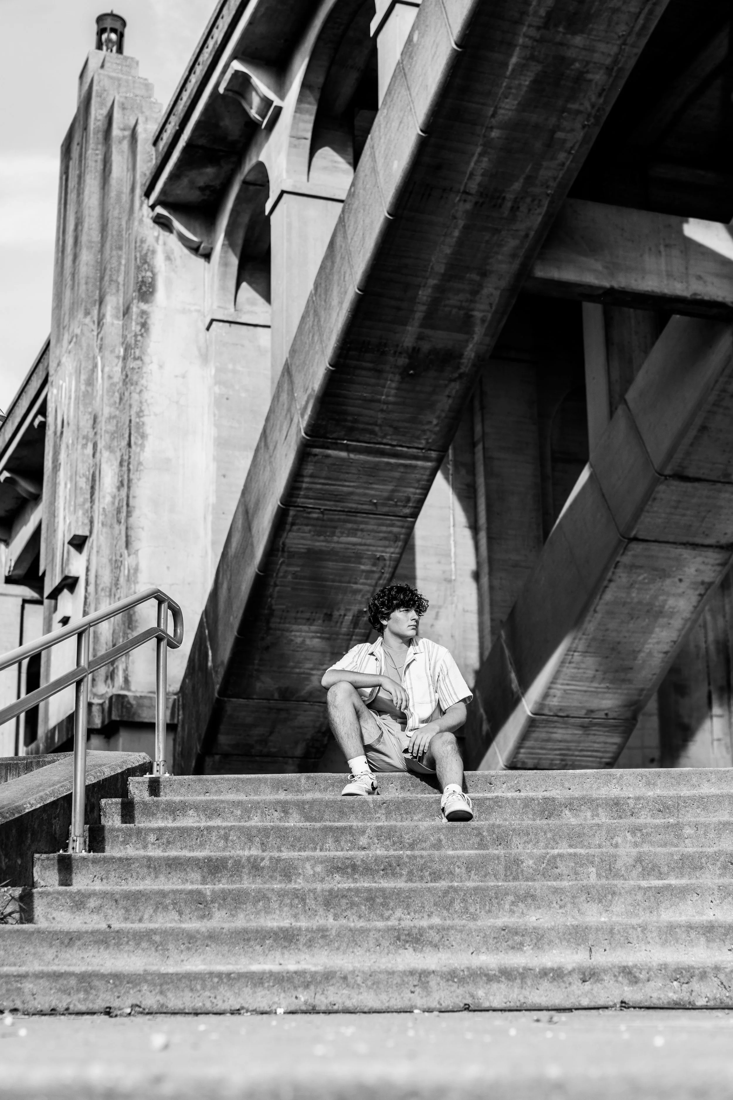 Wayne_Senior Photos-19.jpg