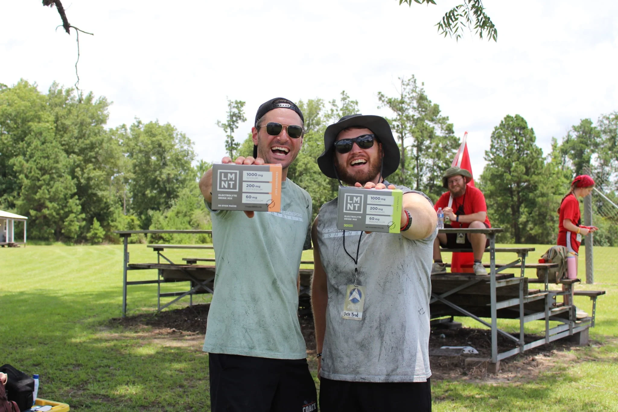 We know Apex was 2 weeks ago, but we still wanted to give a HUGE shoutout to those who supported our team throughout the week!!
Thank you @crossfitlumberton for keeping us hydrated with LMNT!! Our team loved the hydration packets, and we truly apprec