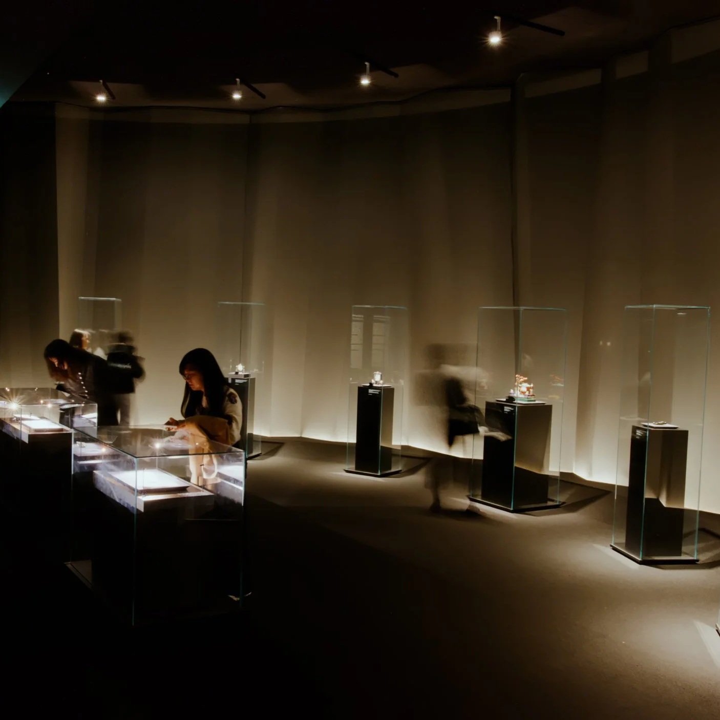 Documenting History and Craft: Filming The Art of Jewellery Exhibition in Seoul