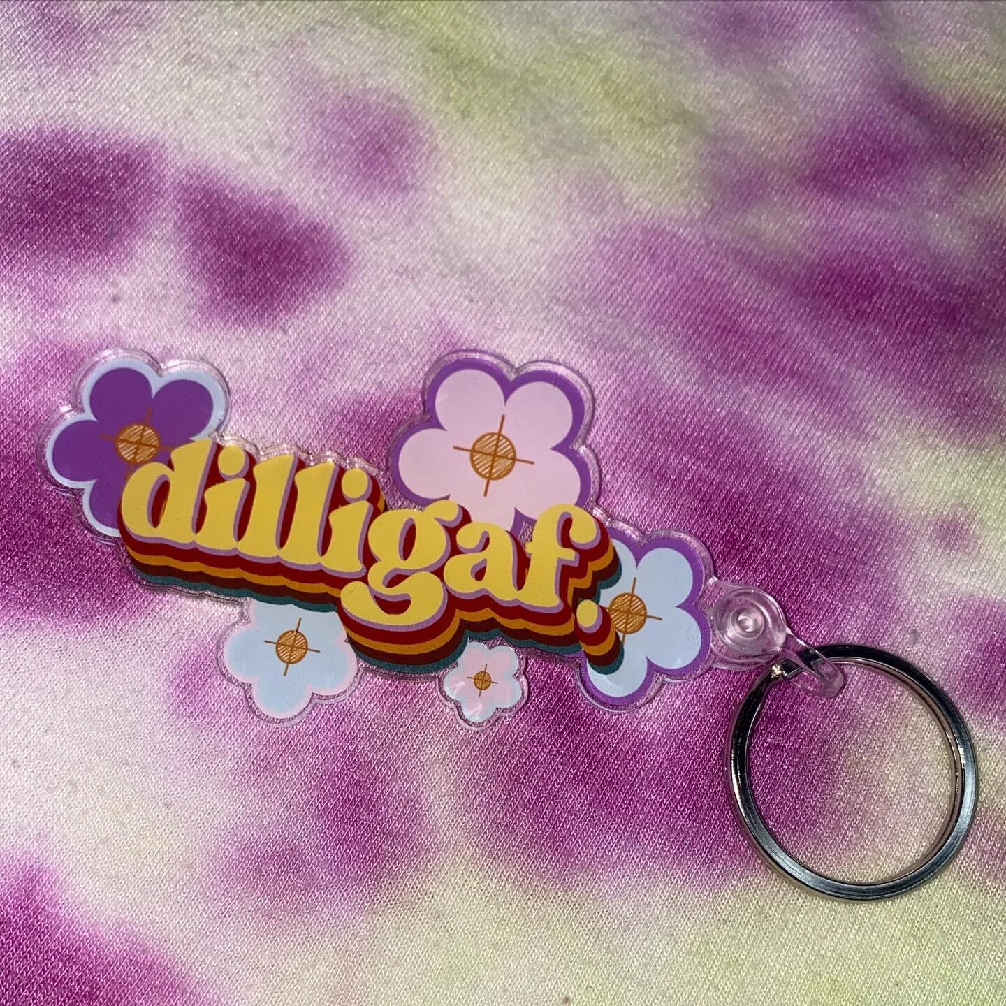 for the hippies that maybe kinda give a f*ck bout their keys.

on the site neeeow!

#keychains #dilligaf #hippieshit #groovy #funky #screenprinting