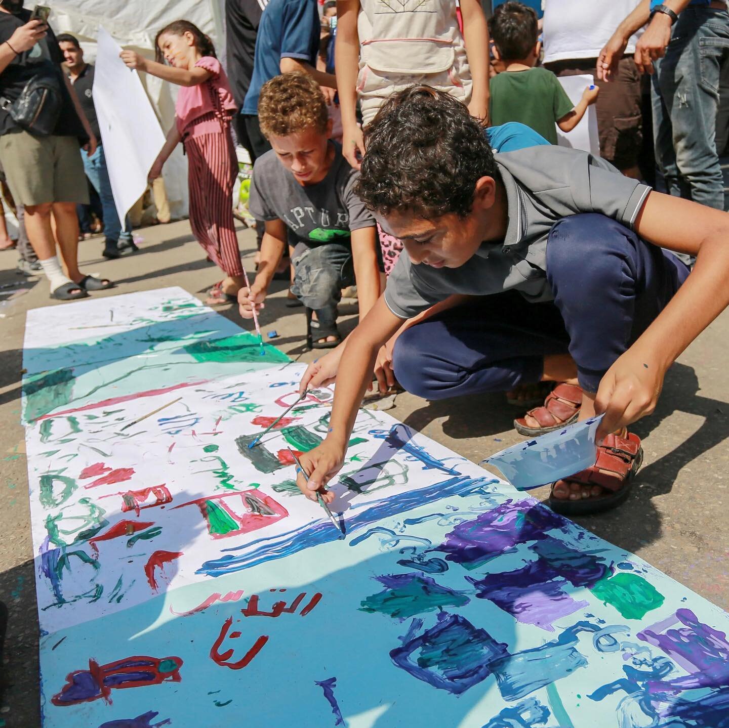 In Gaza, children are making art to heal and express themselves amid the war. Nadim Hamed Jad and a group of youth activists have organized four painting events in al-Shifa Hospital.

&ldquo;We know that this will not solve their trauma, but it&rsquo