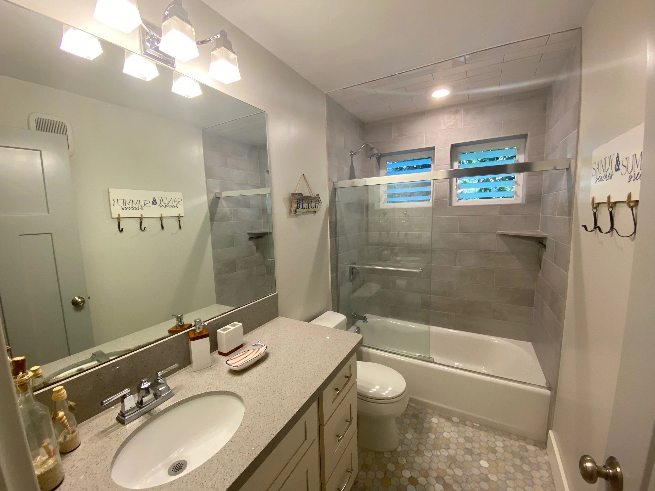 bathroom 2.jpeg