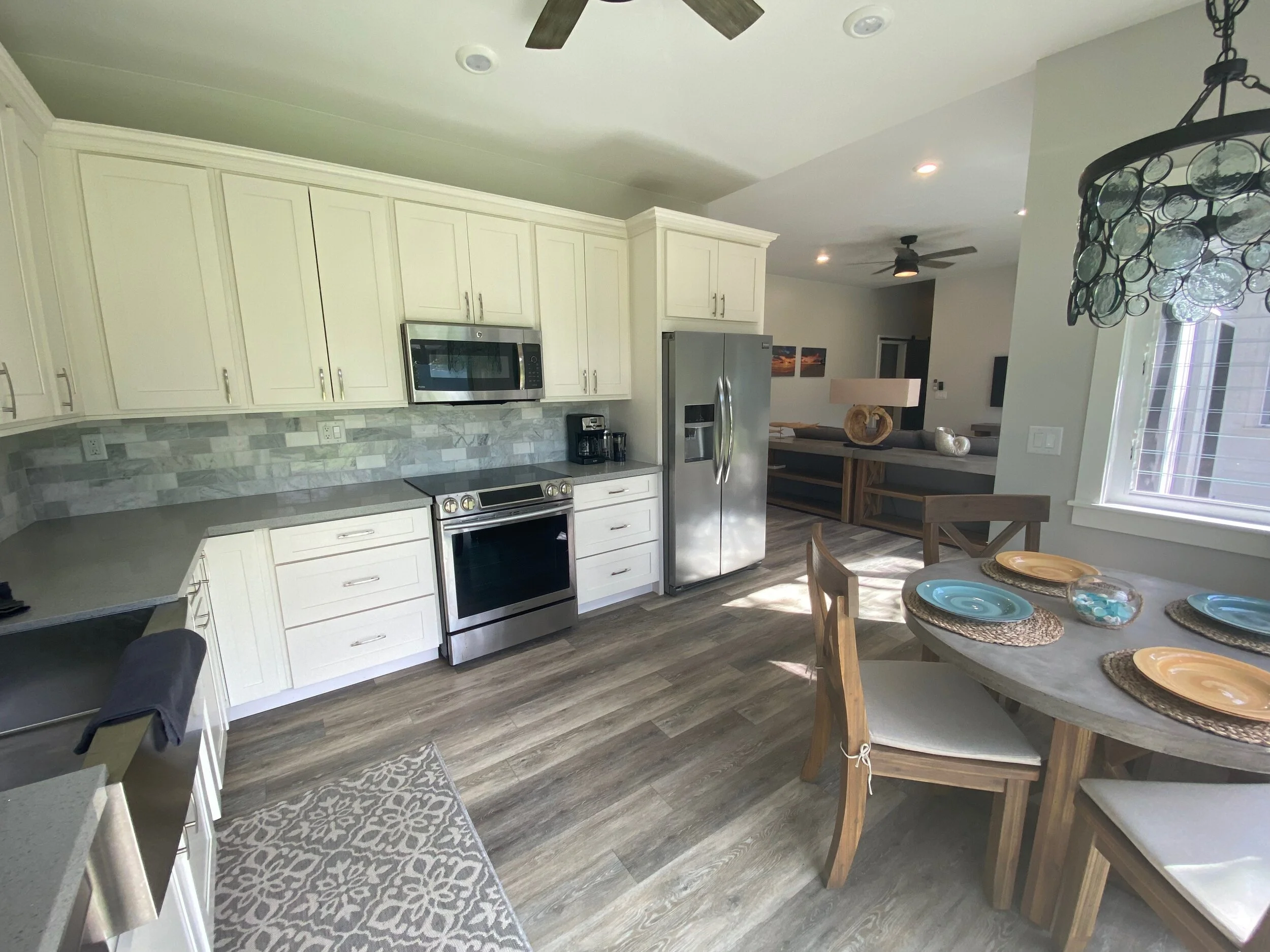 kitchen 2a.jpeg