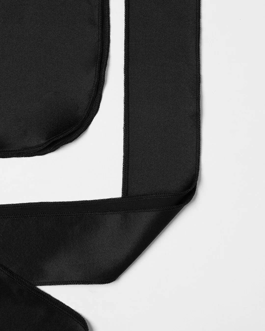 details+noir.jpg