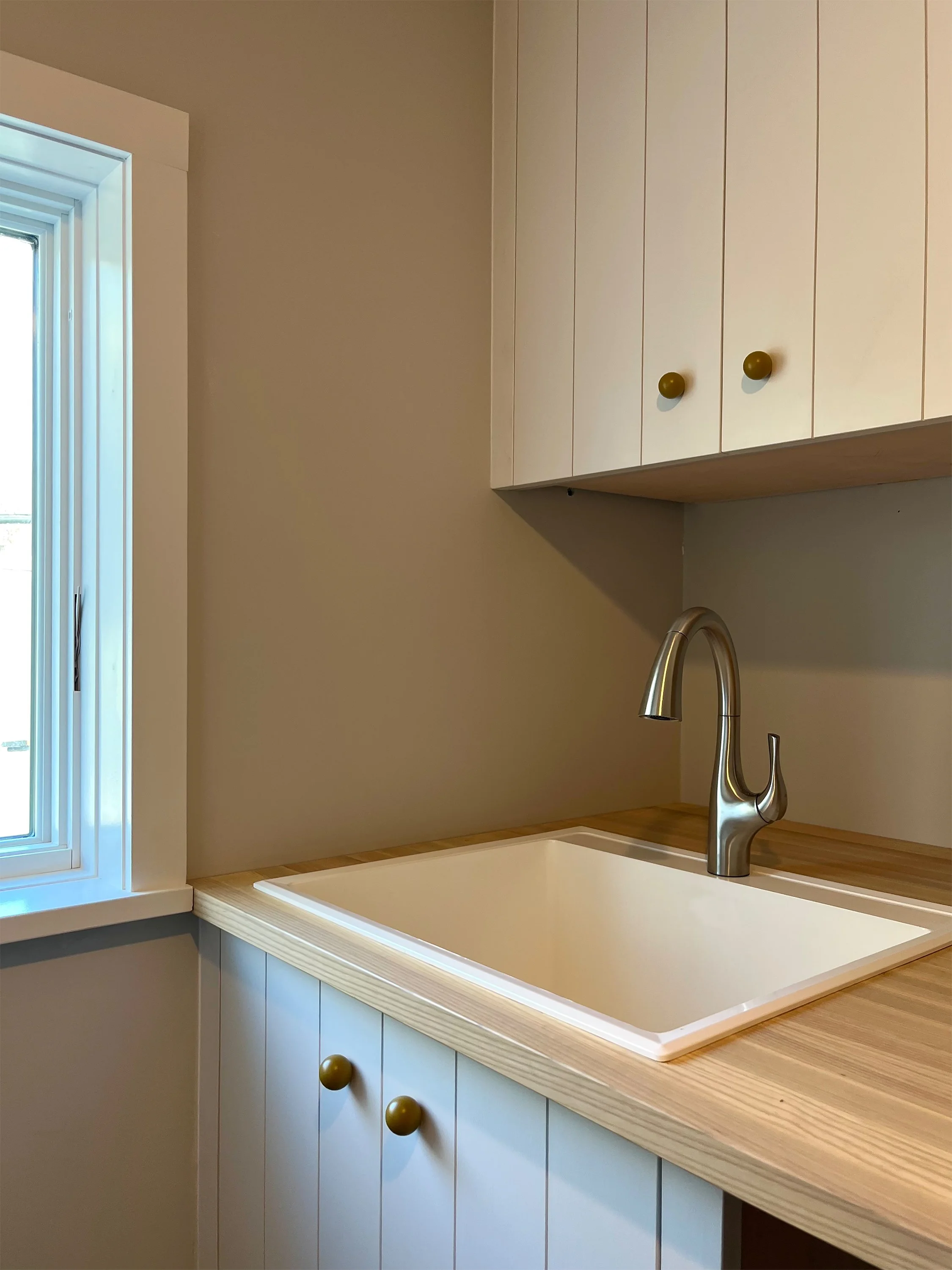 laundry cabinets.jpg