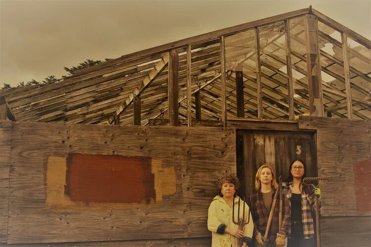 kelly+niece+gf+door+1_zeke.jpeg