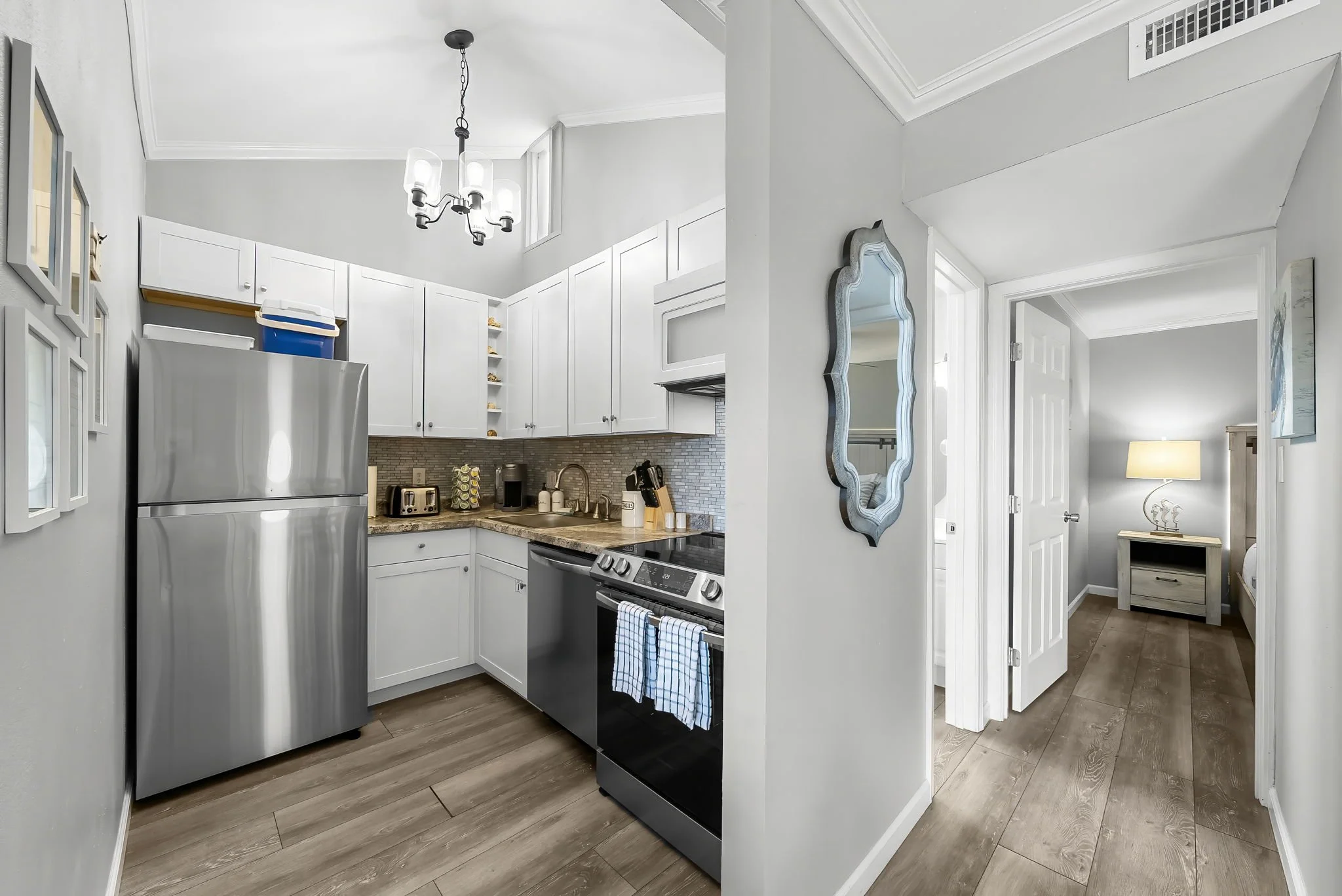 10-web-or-mls-17462 Front Beach Rd 10 C3-9.jpg