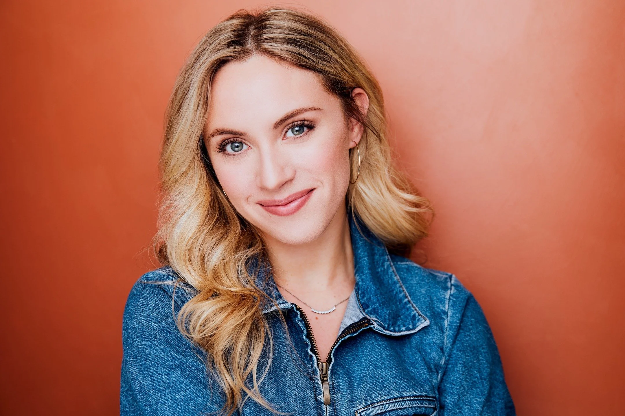 Sydney Wade @sydneywade Photography: @emilylambertpics