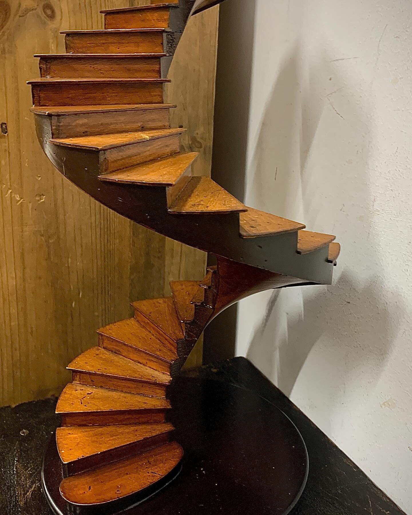 Architectural model of a staircase. Beautifully made thing. Perfectly useless.
#architecture 
#archirecturalmodel 
#craftsmanship 
#treen
#wood
#model