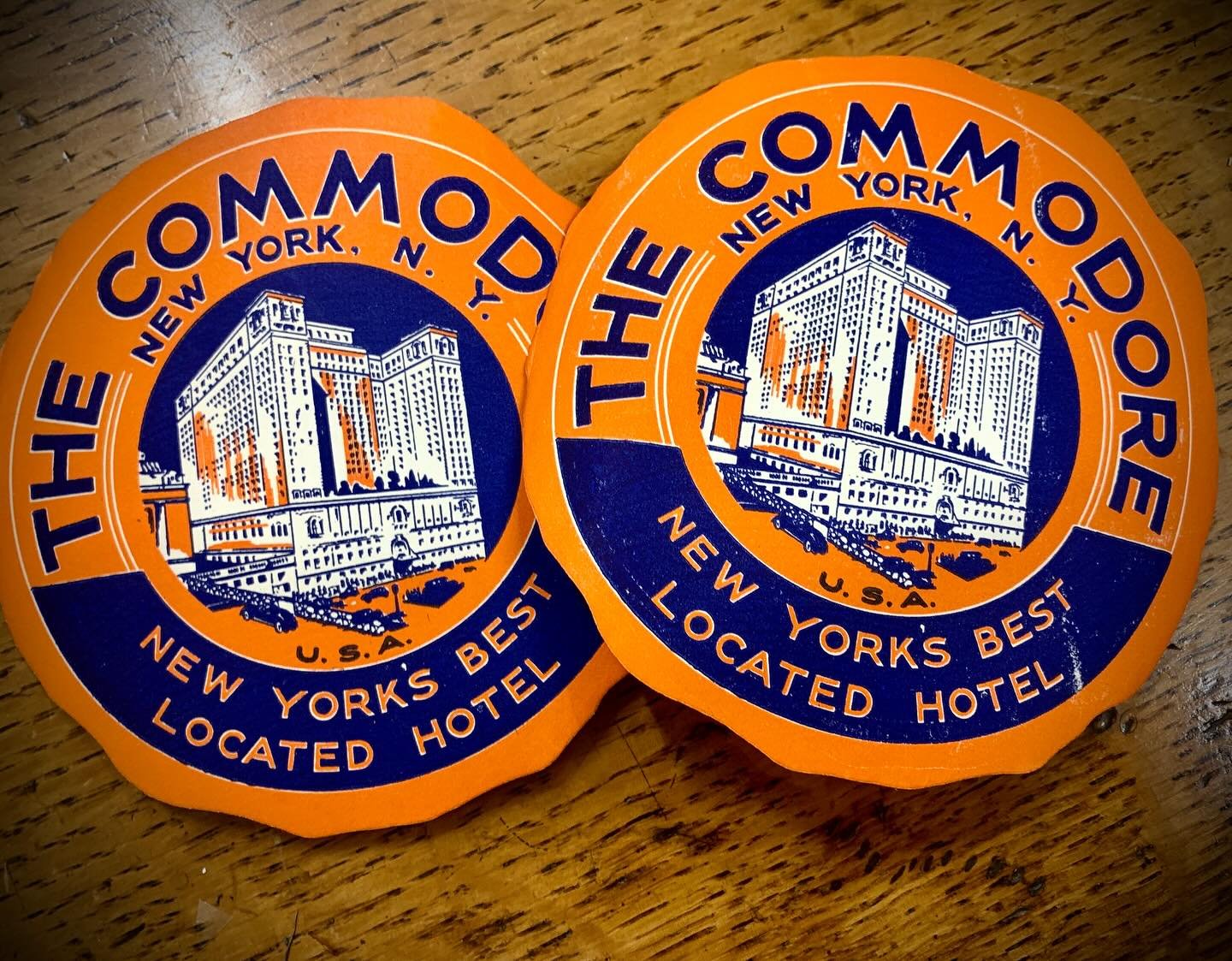 A hotel that no longer exists. The Commodore was bought up by Trump and turned into a monstrosity. Labels date from the 1930&rsquo;s
#newyork 
#nyc
#newyorkartdeco 
#vintage
#travel
#goldenagetravel