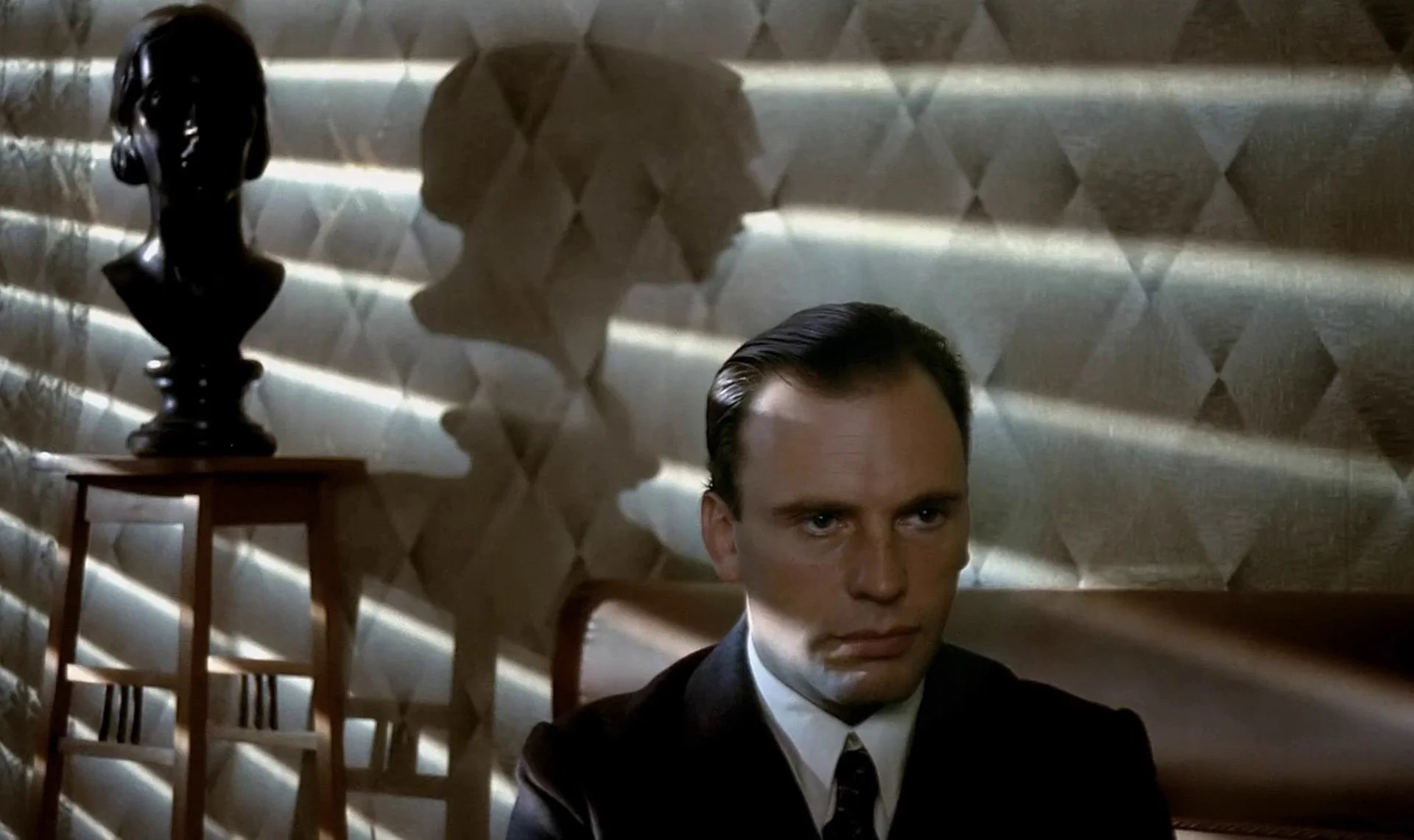 &nbsp;Unraveling the Fascist Illusion in The Conformist