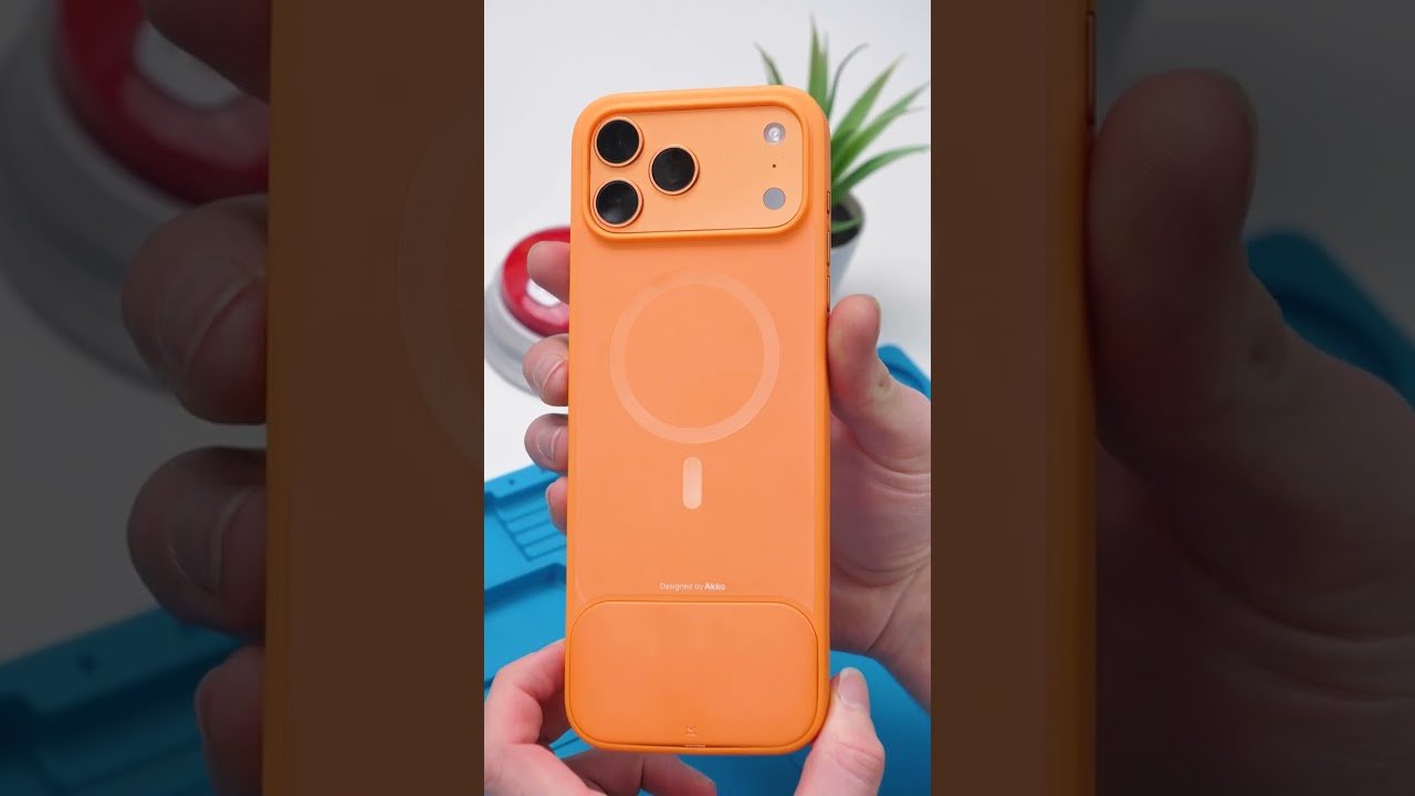 This $50 Keyboard Case Has a Feature Clicks Doesn’t… But There’s a Catch