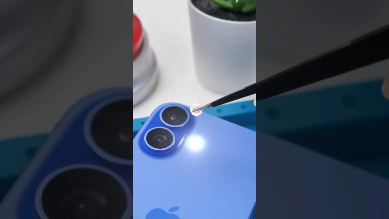 This Phone Made the Other Flashlights Look Broken…