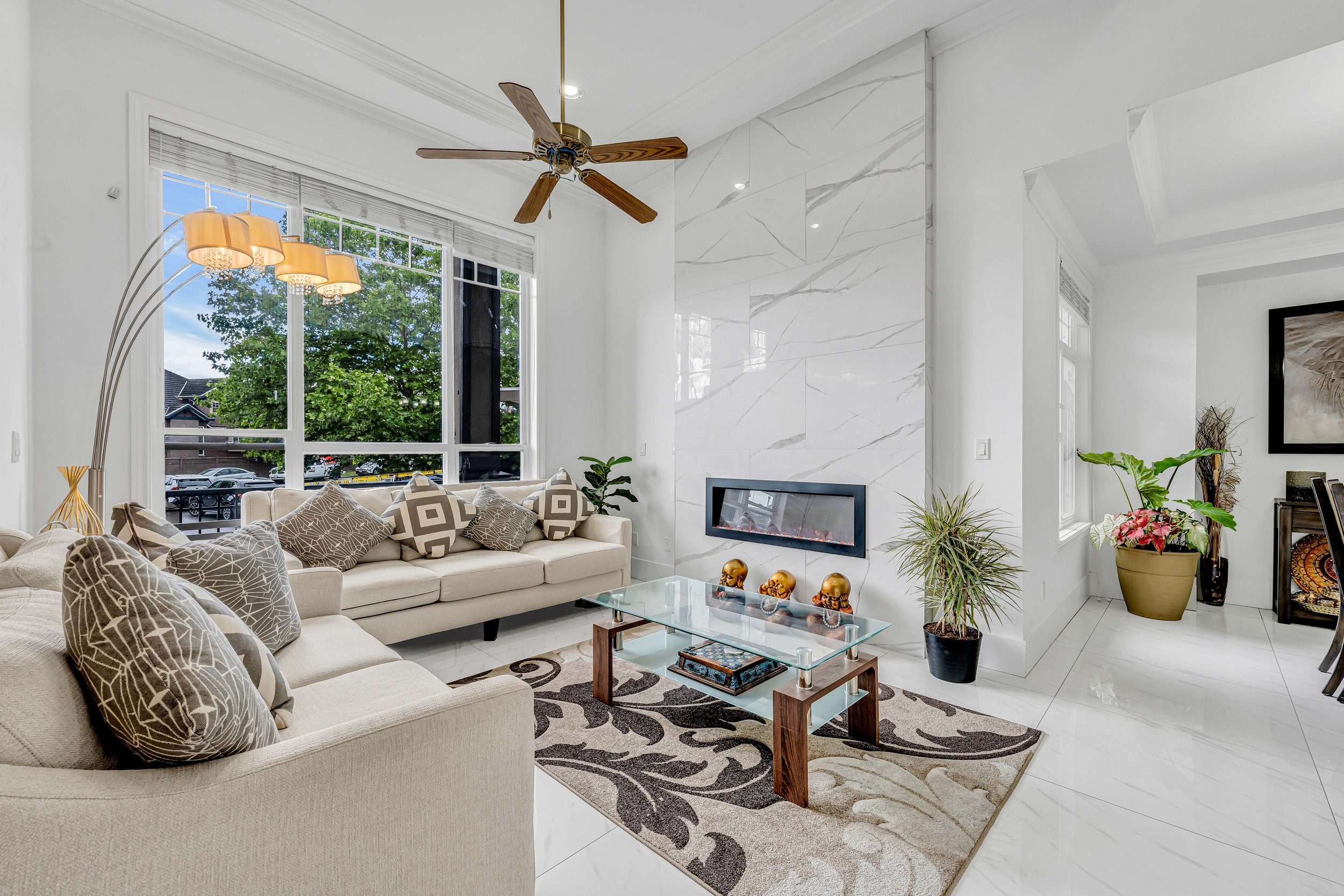 REALTY_STUDIOS_CA_MLS_READY-27.jpg
