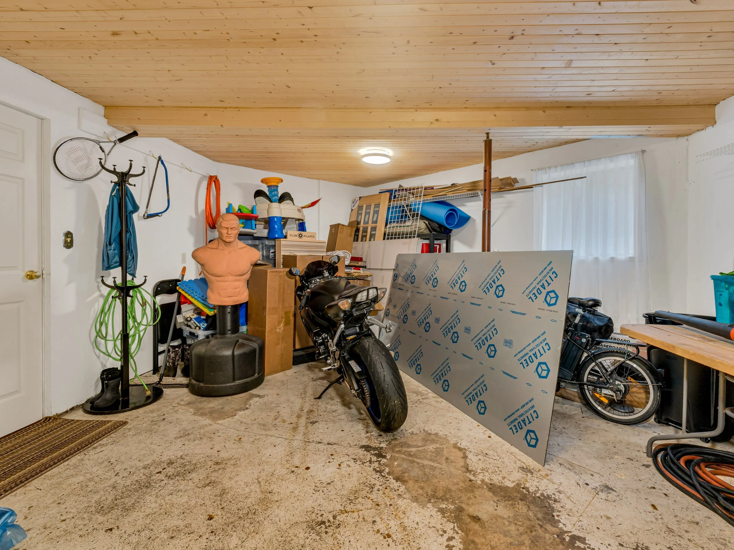 REALTY_STUDIOS_CA_MLS_READY-53.jpg