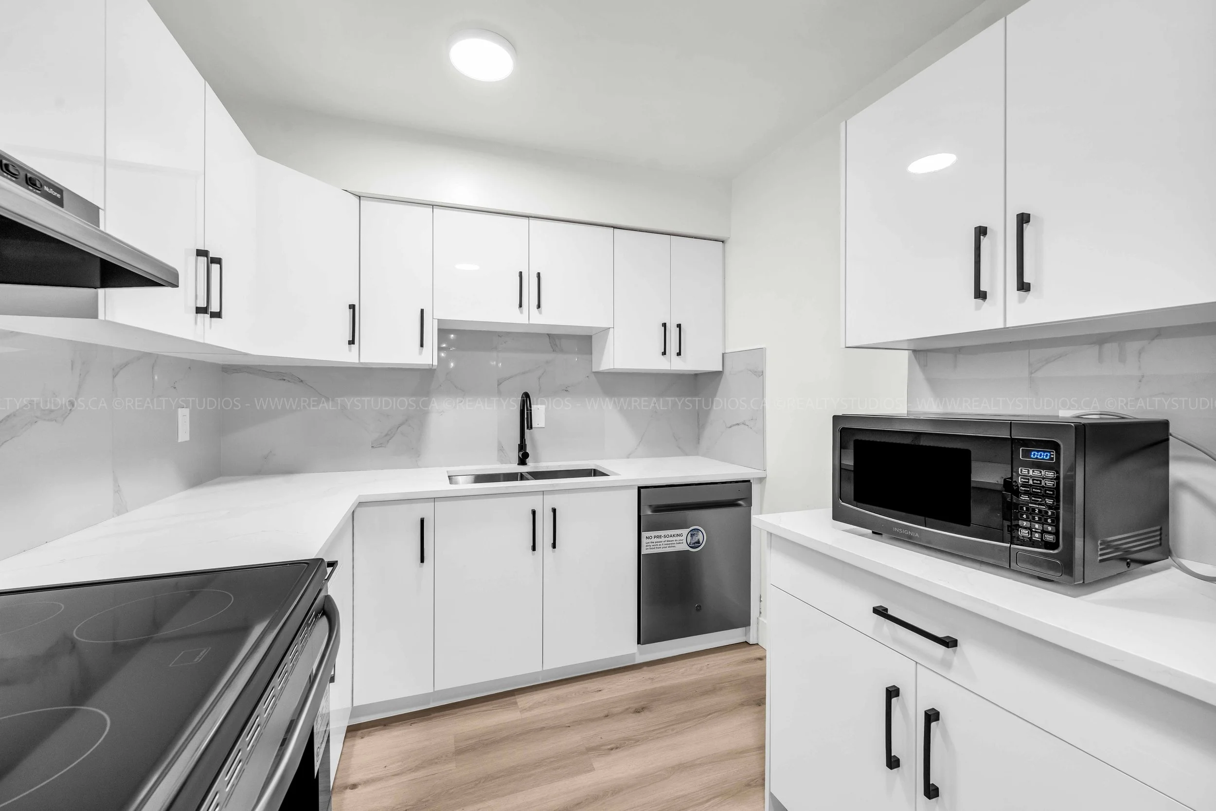 REALTY STUDIOS REAL ESTATE PHOTOGRAPHY-27.jpg