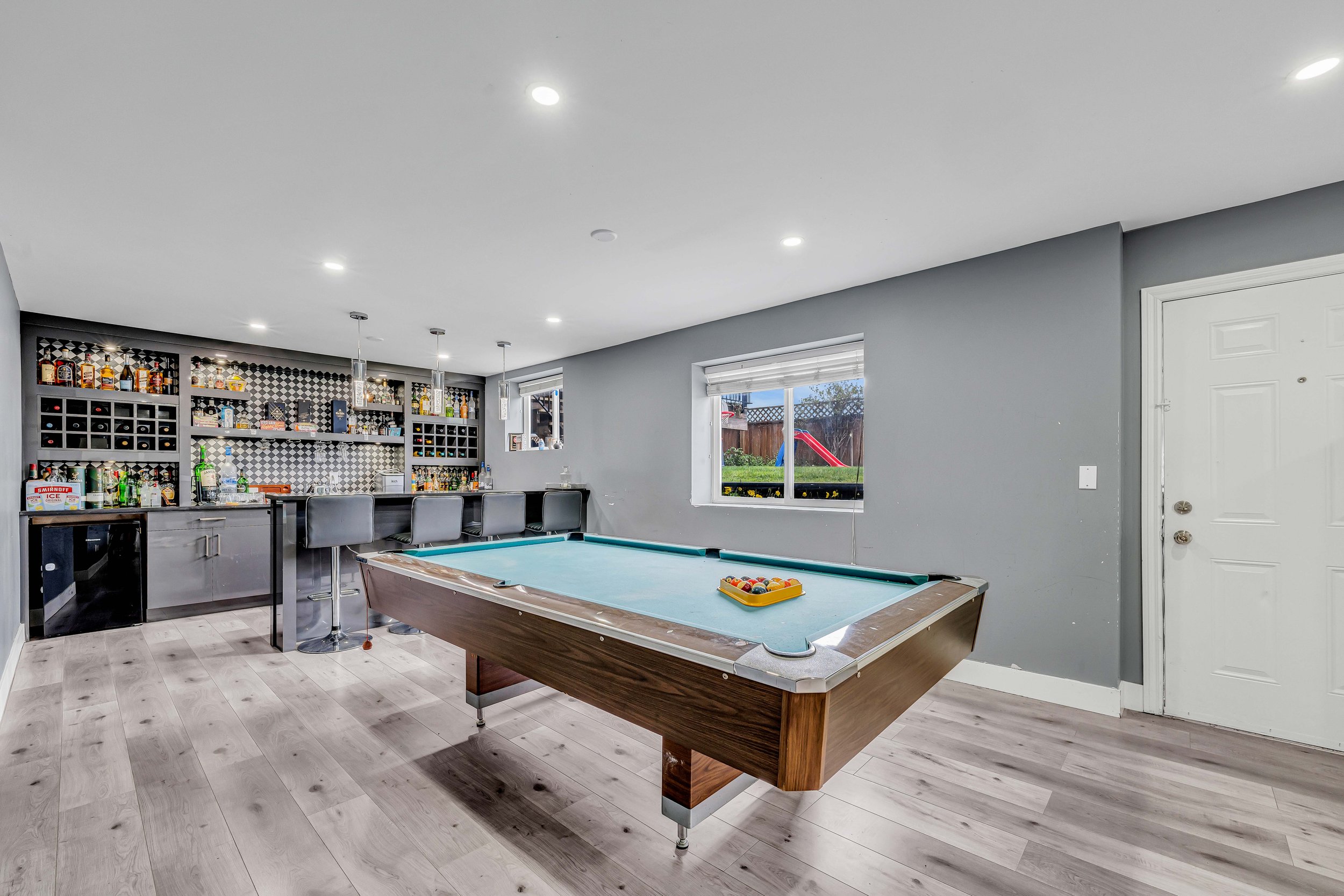 REALTY_STUDIOS_CA_MLS_READY-55.jpg