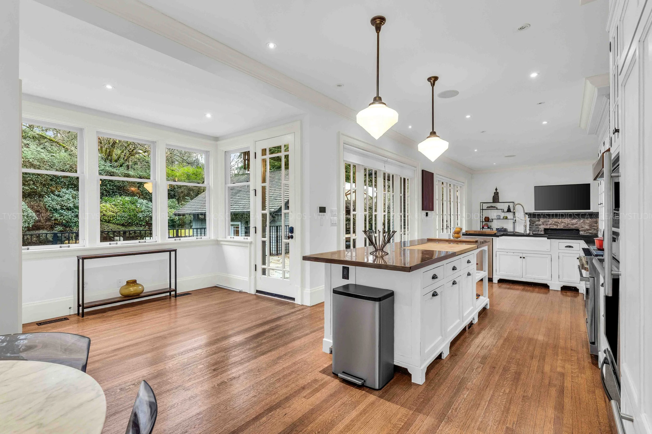 REALTY STUDIOS REAL ESTATE PHOTOGRAPHY-121.jpg