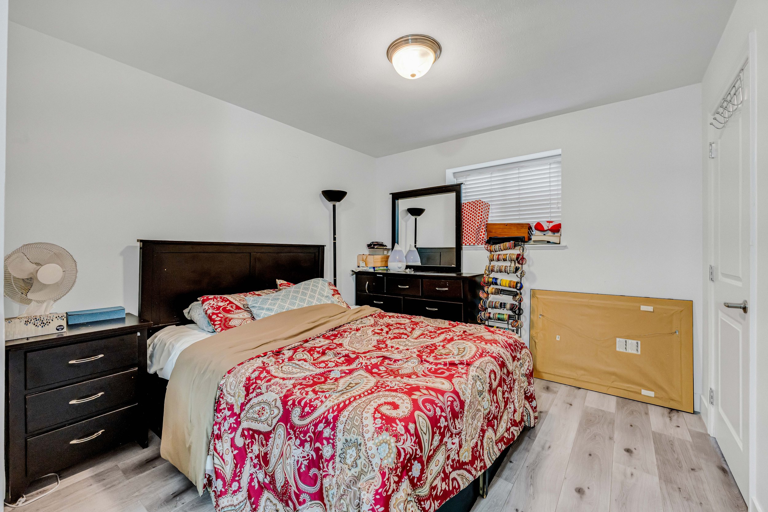 REALTY_STUDIOS_CA_MLS_READY-60.jpg