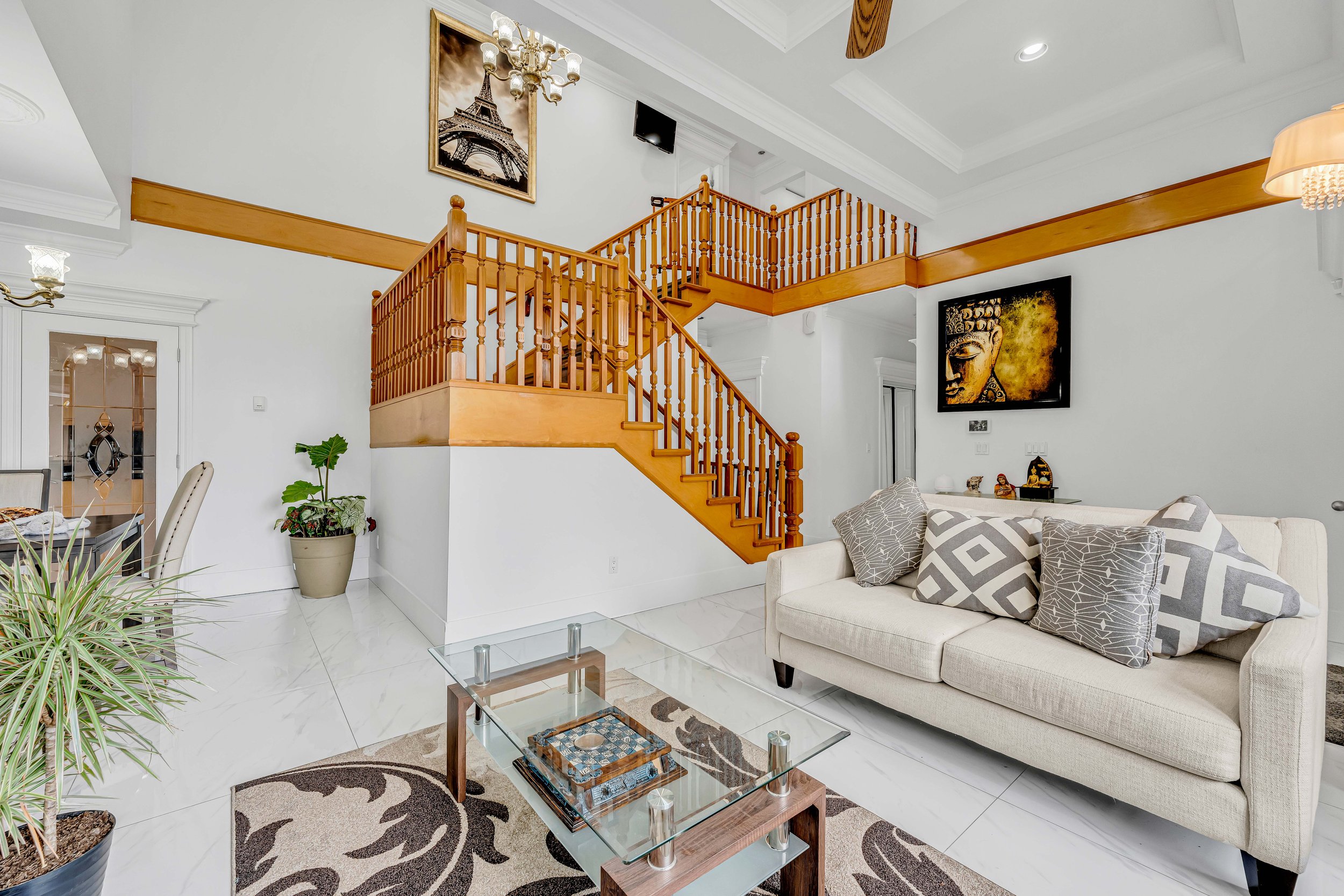 REALTY_STUDIOS_CA_MLS_READY-30.jpg