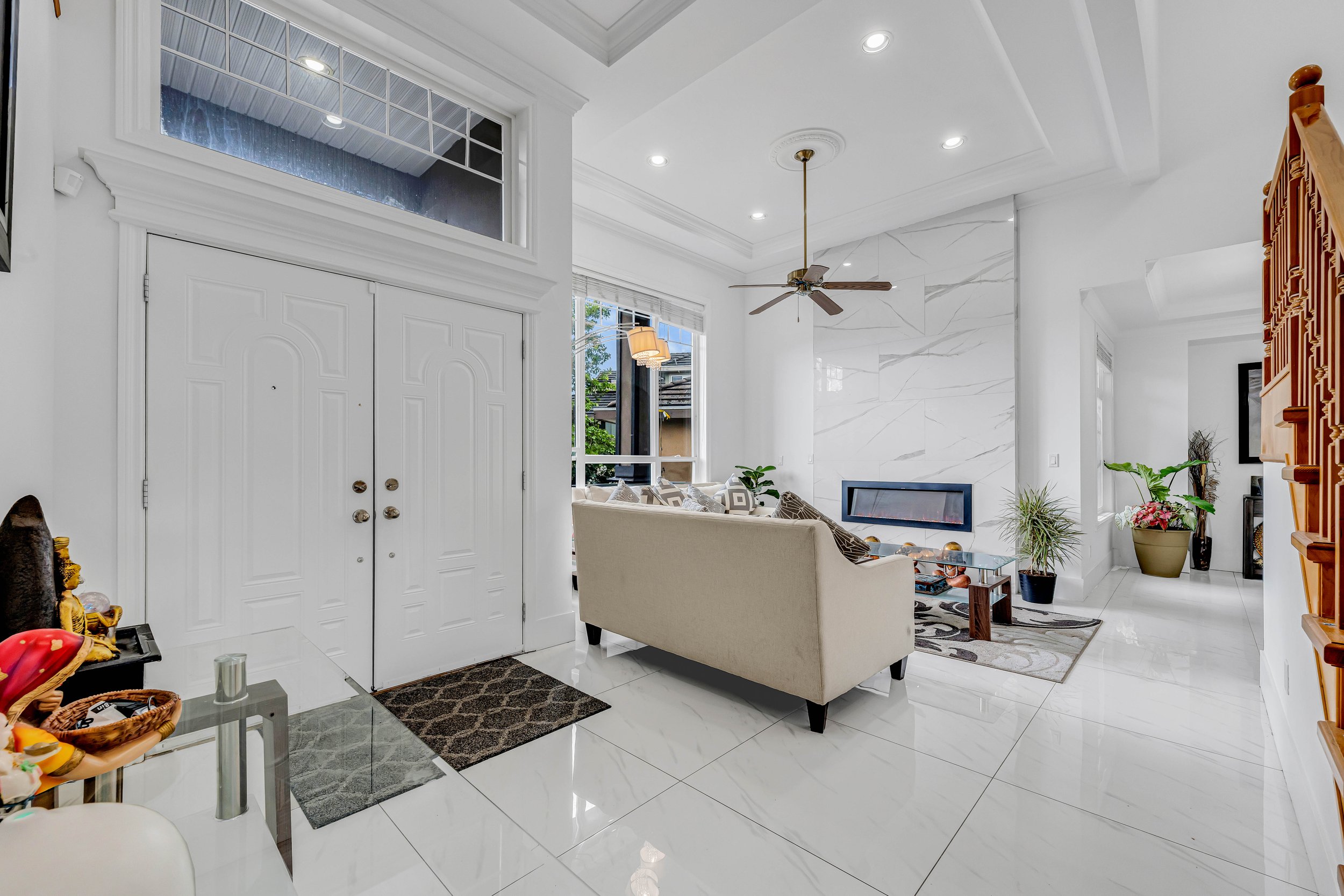 REALTY_STUDIOS_CA_MLS_READY-29.jpg