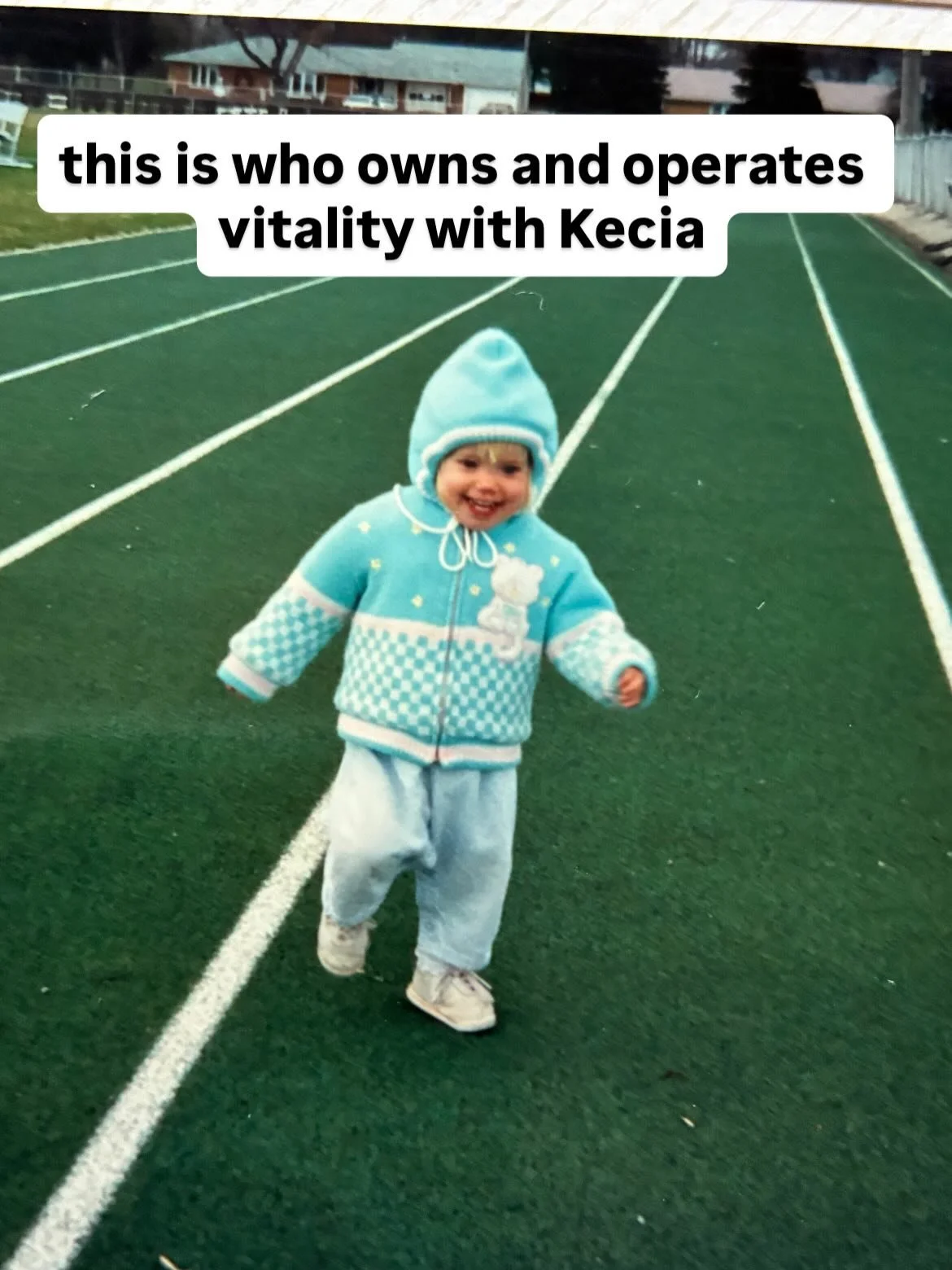 just a one woman show over here 😂 i love this trend and i hope all of my clients see this cheesy little face every time they get on the bike from now on 

#vitalitywithkecia