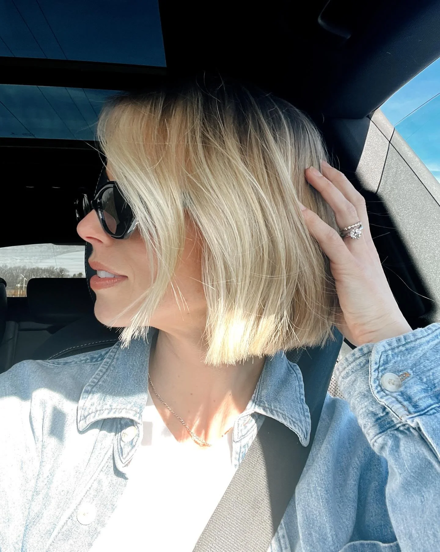 week one with the shortest hair of my (adult) life ✅💇🏼&zwj;♀️

if you&rsquo;re contemplating a drastic cut, I&rsquo;m always the friend saying just do it. And go see Katie! She has some promos the week of March break! 🩷