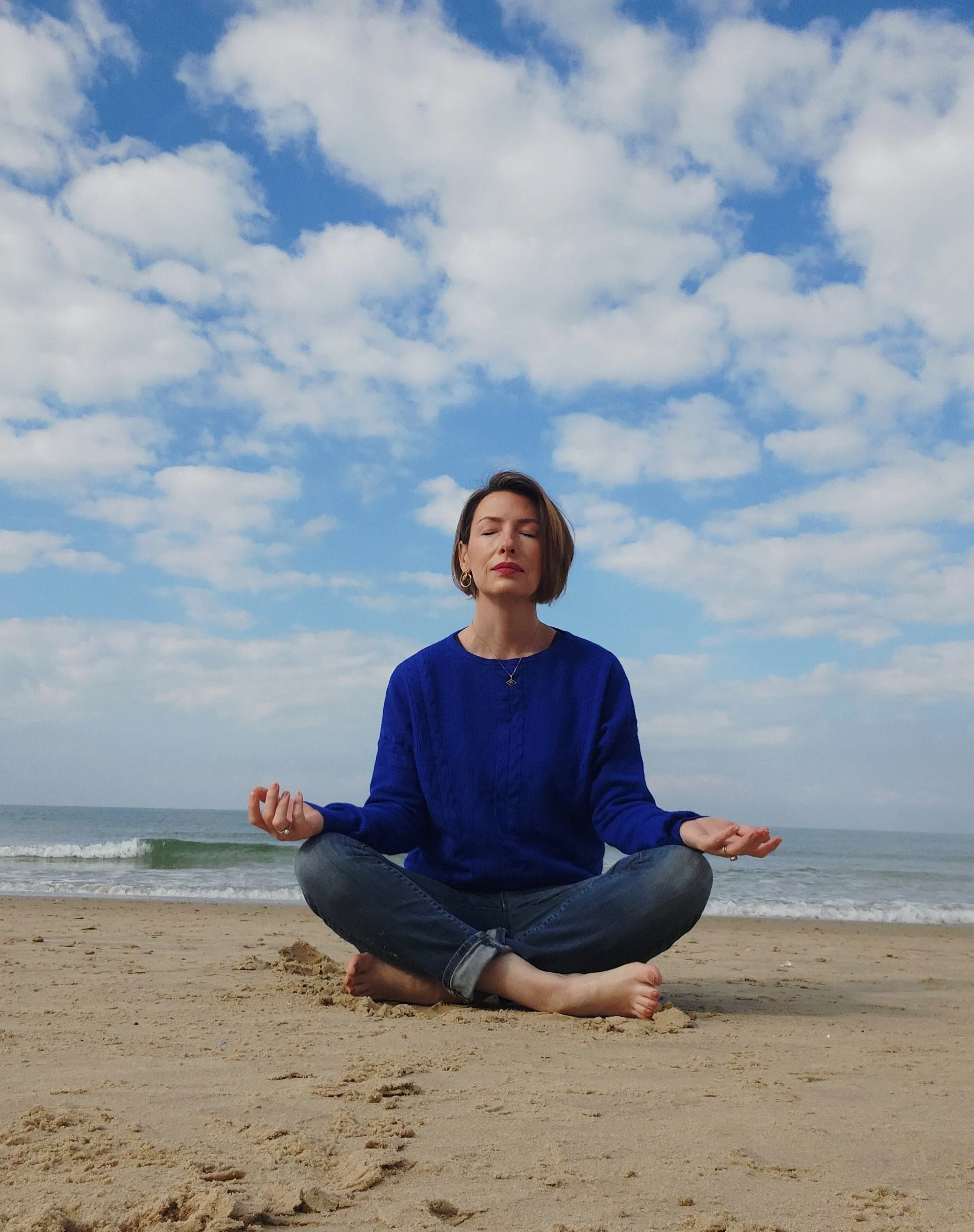 Chel of Insight & Illumination meditated in a garden .