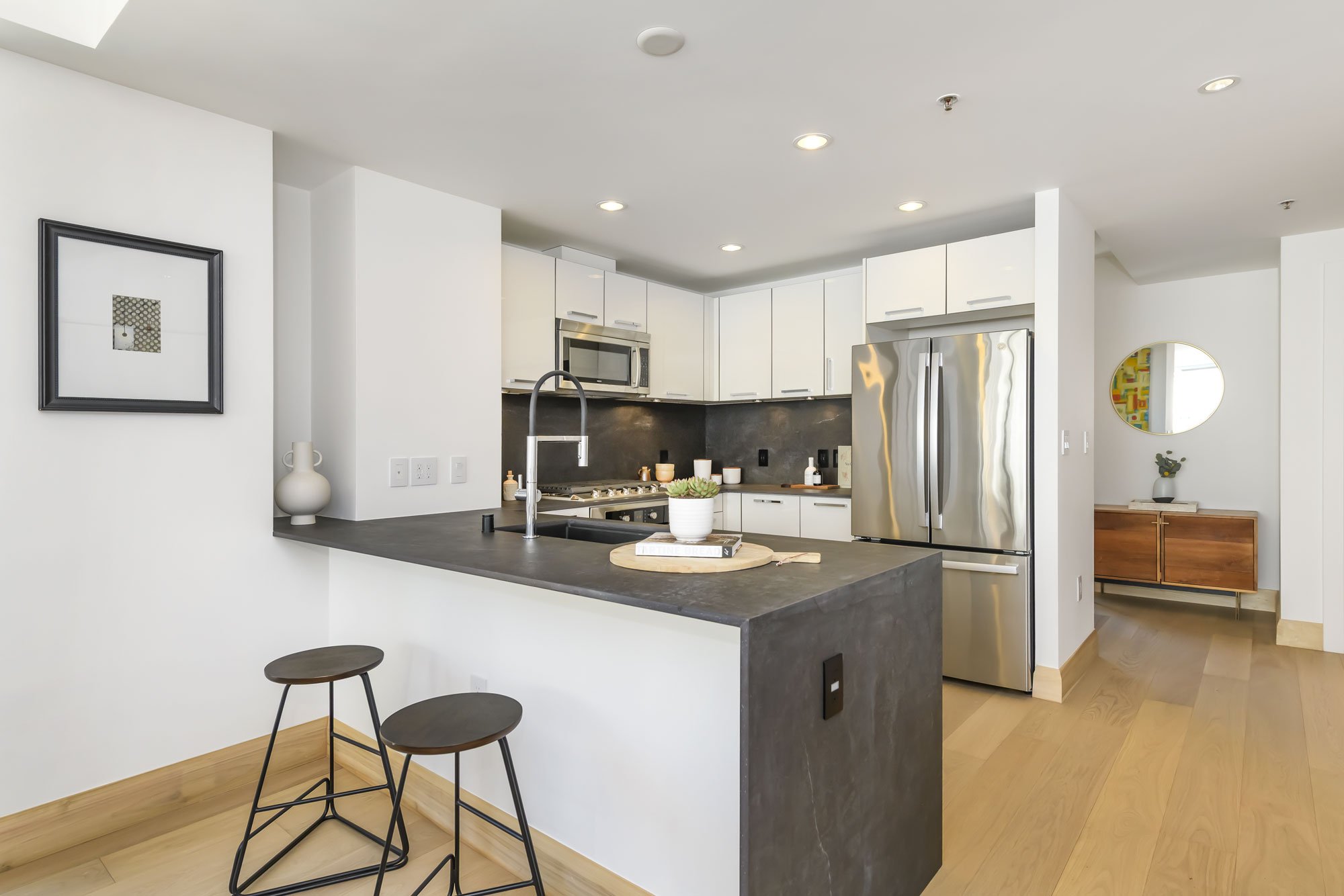 kitchen-1.jpg