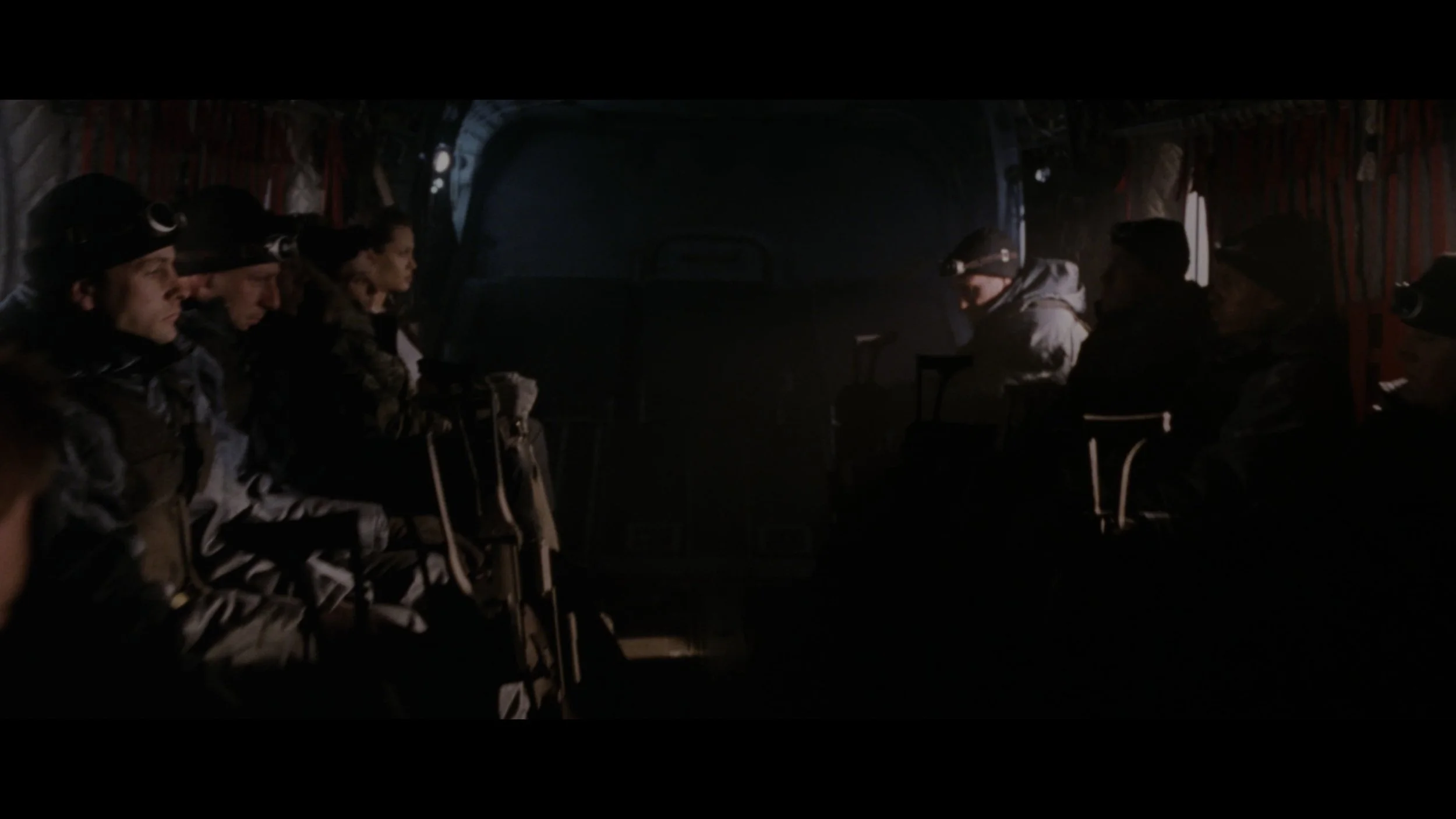 Lara Croft- Tomb Raider_t00.mkv_20260511_131350.195.jpg