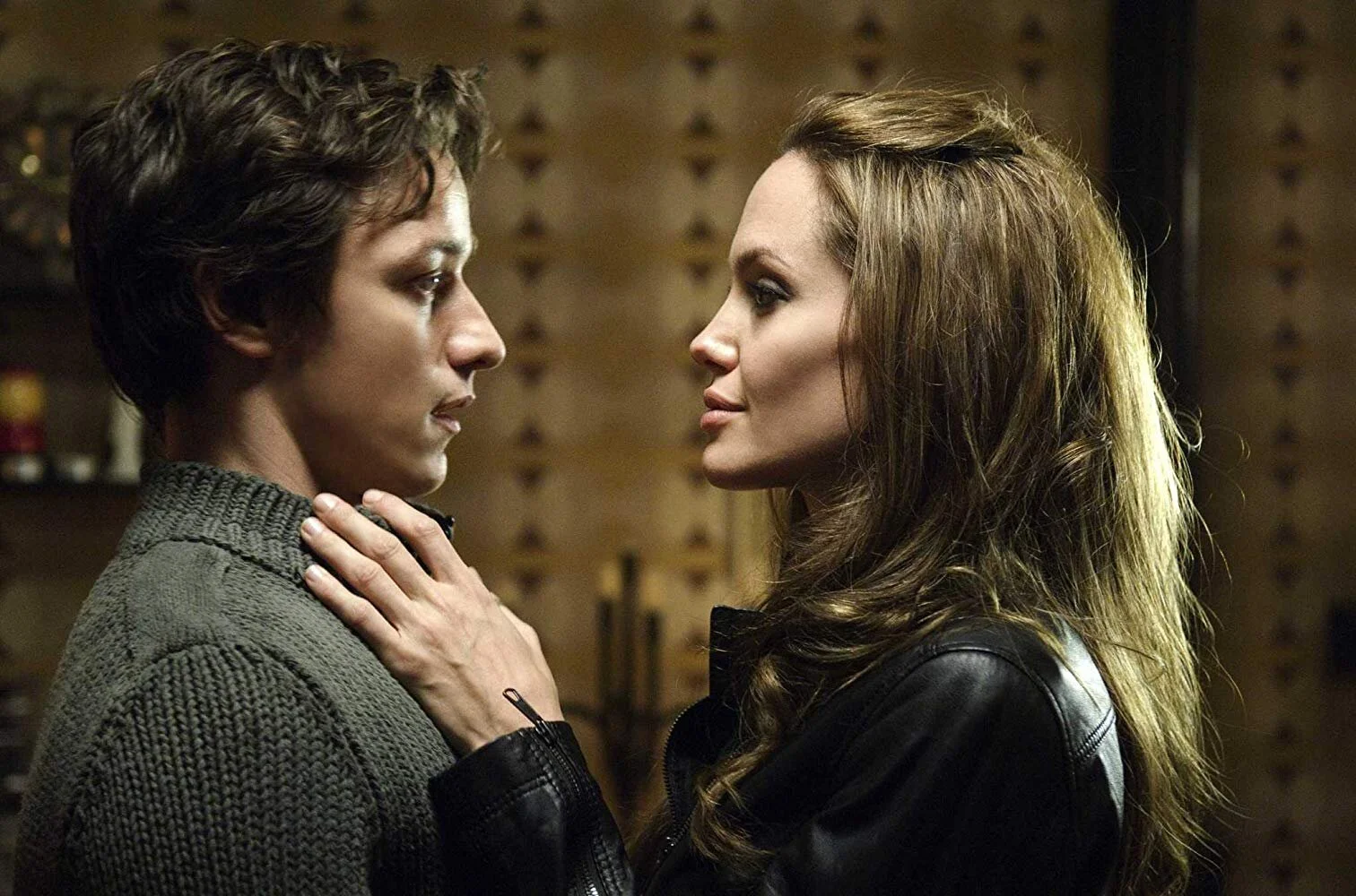 wanted-james-mcavoy-angelina-jolie.jpg