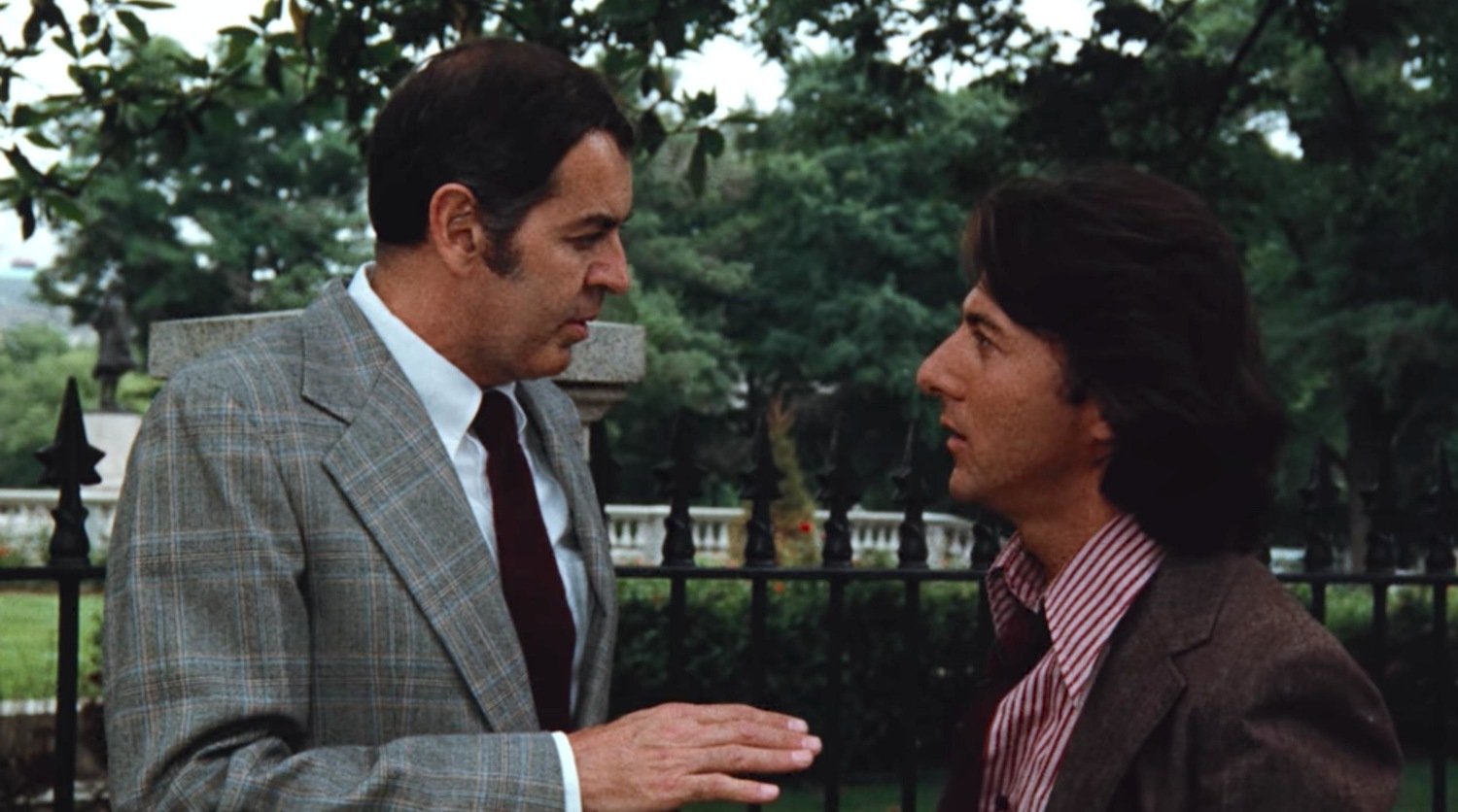 Jess Osuna and Dustin Hoffman in All the President's Men
