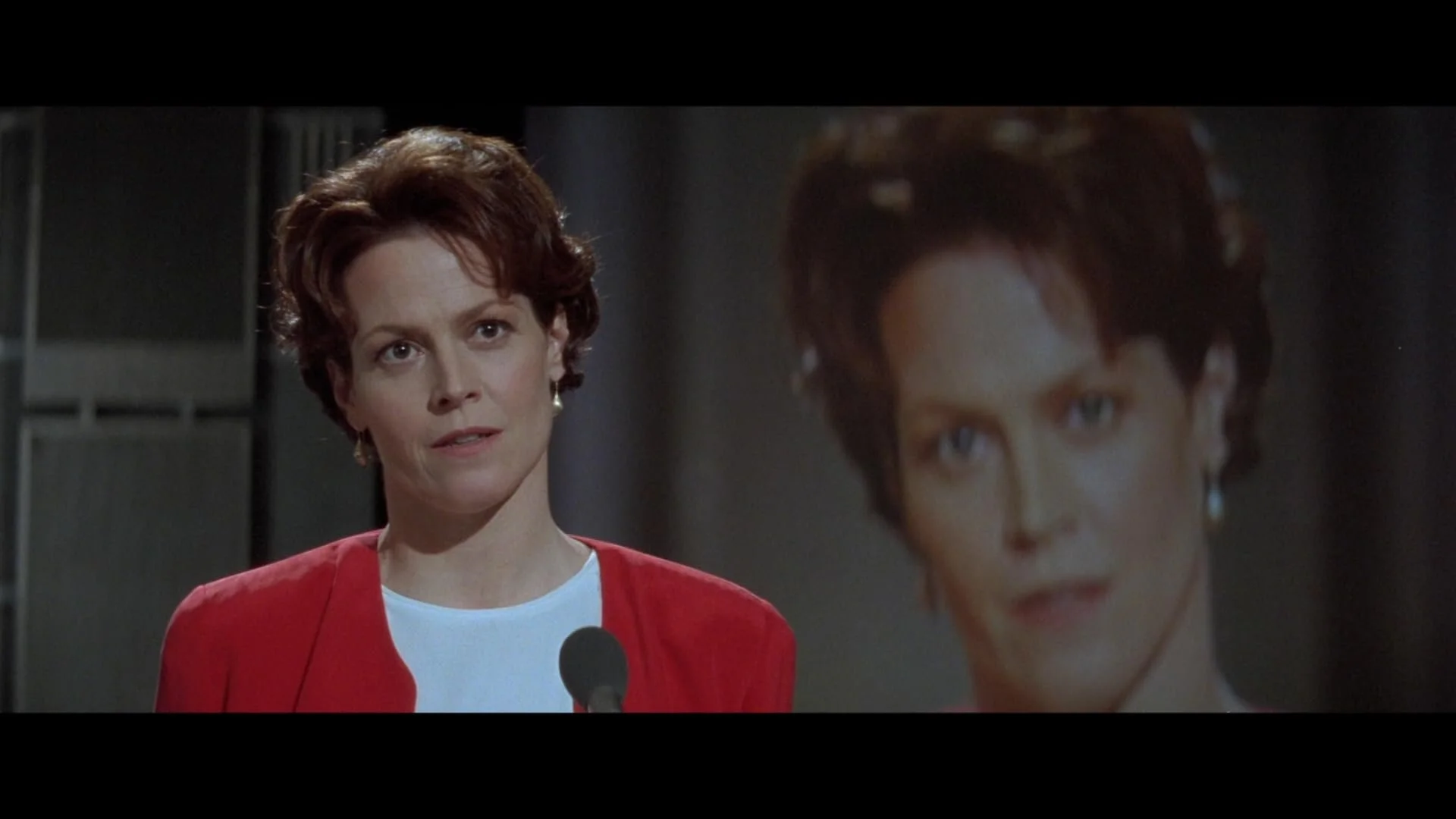 sigourney-weaver-in-copycat-3.jpg