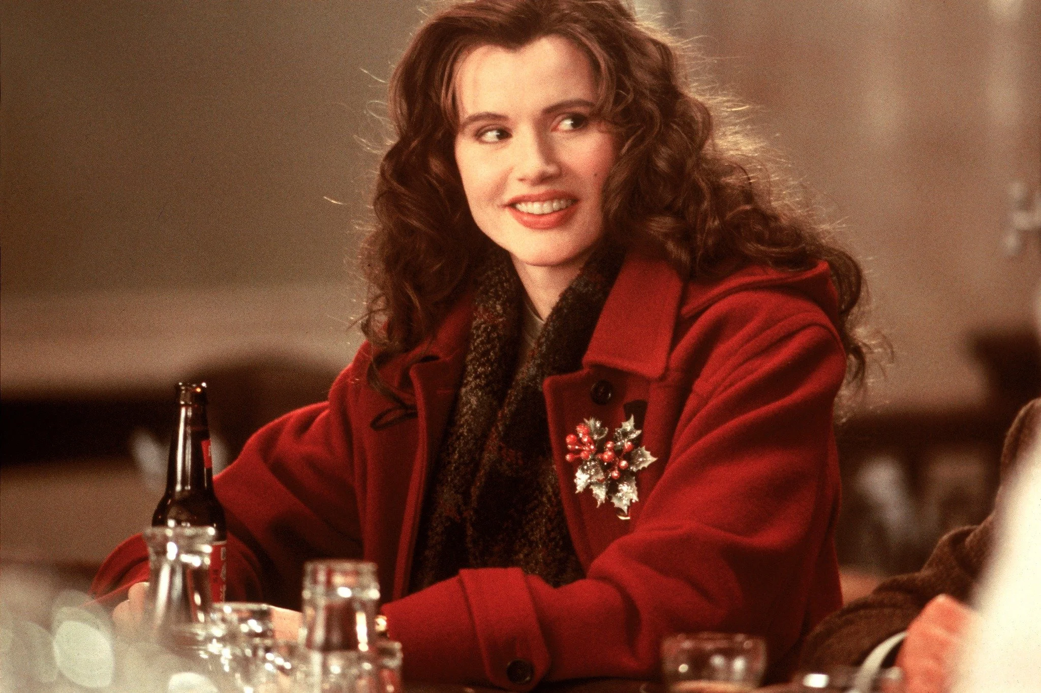 geena-davis-in-the-long-kiss-goodnight-2.jpg