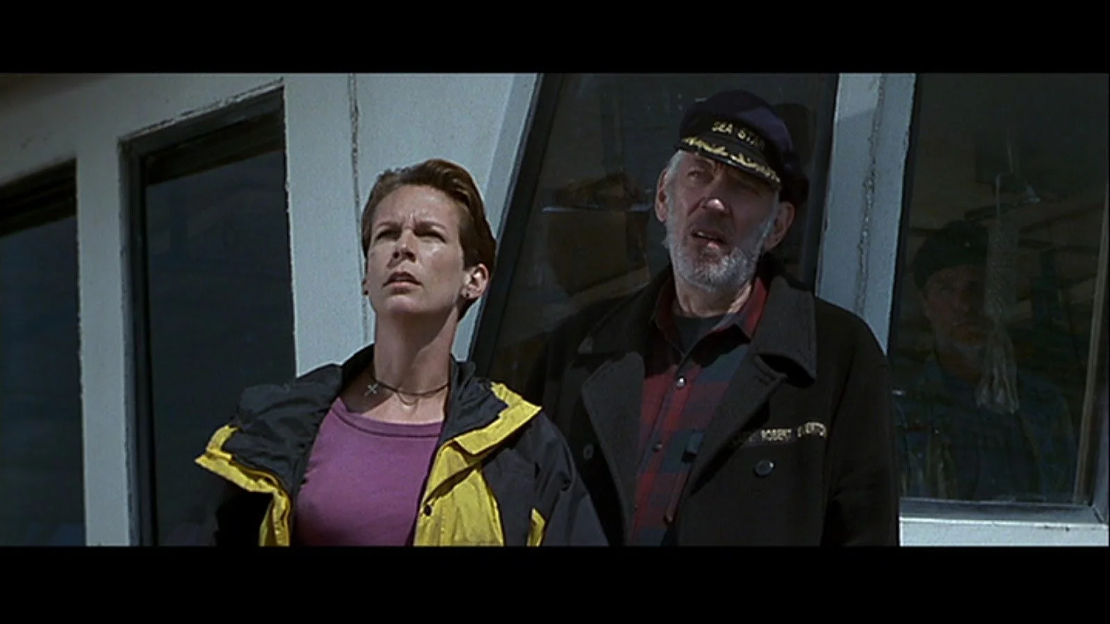 jamie-lee-curtis-donald-sutherland-virus.jpg