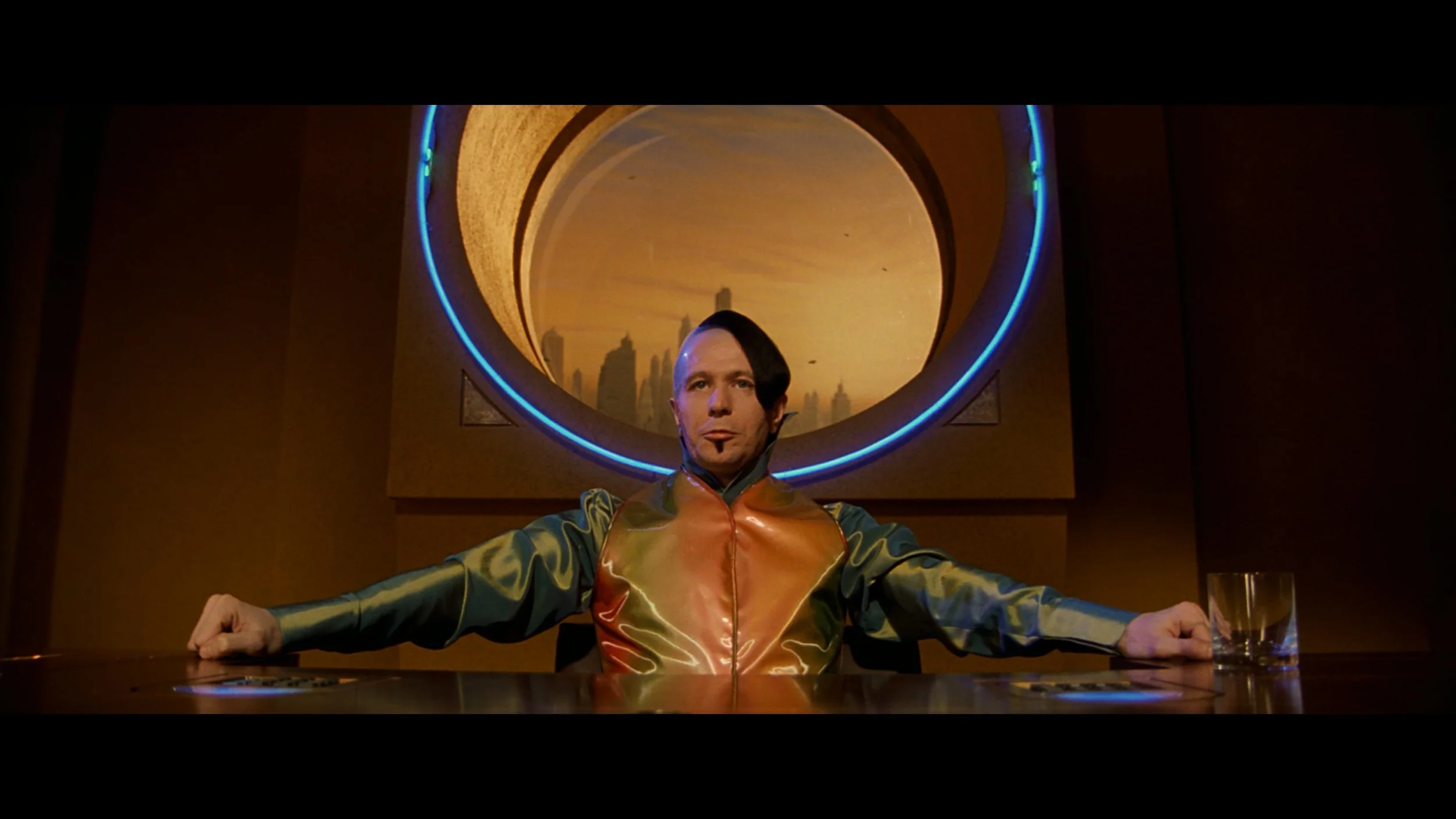 The Fifth Element - 4K UHD_t00.mkv_20260524_151844.152.jpg