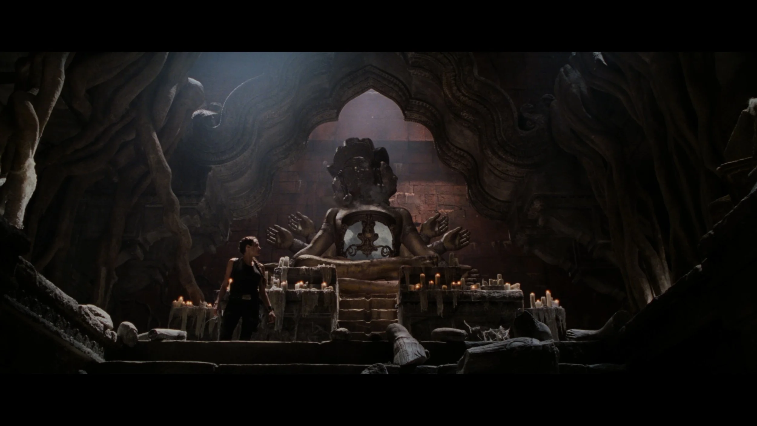 Lara Croft- Tomb Raider_t00.mkv_20260511_131124.201.jpg