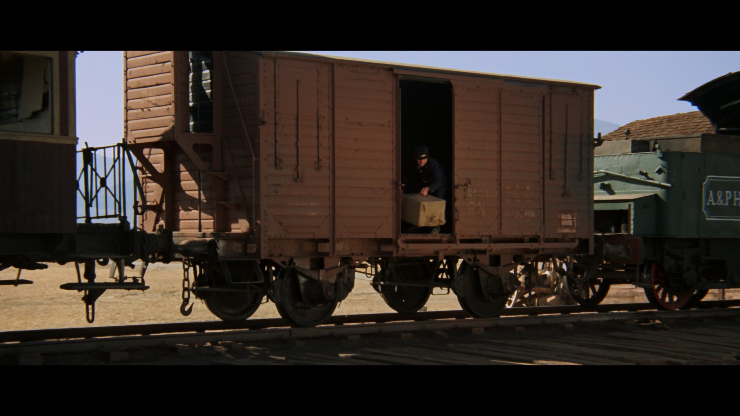 Once Upon a Time in the West_t00.mkv_20260903_172441.470.jpg
