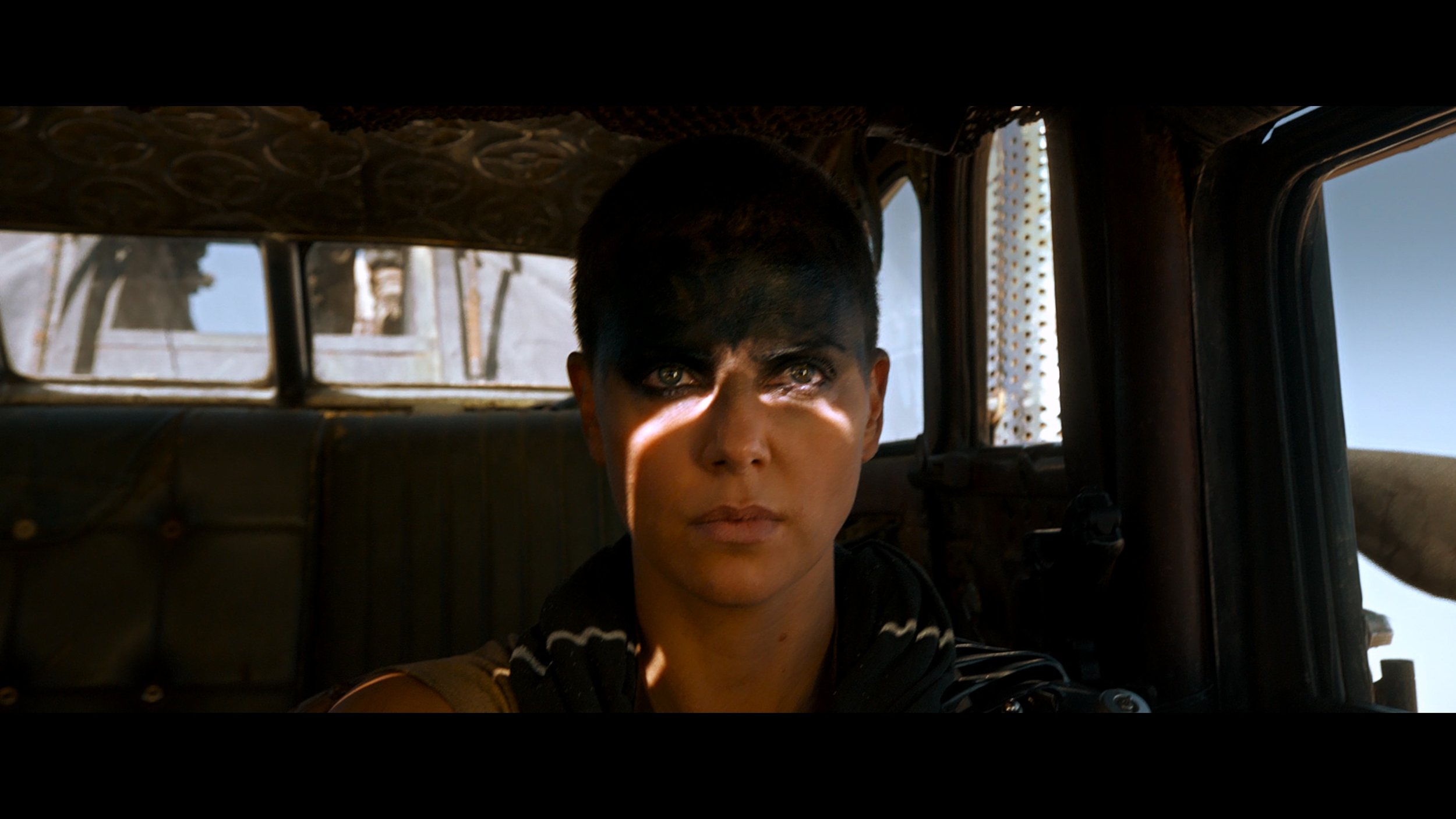 Mad Max- Fury Road_t02.mkv_20260526_112222.009.jpg