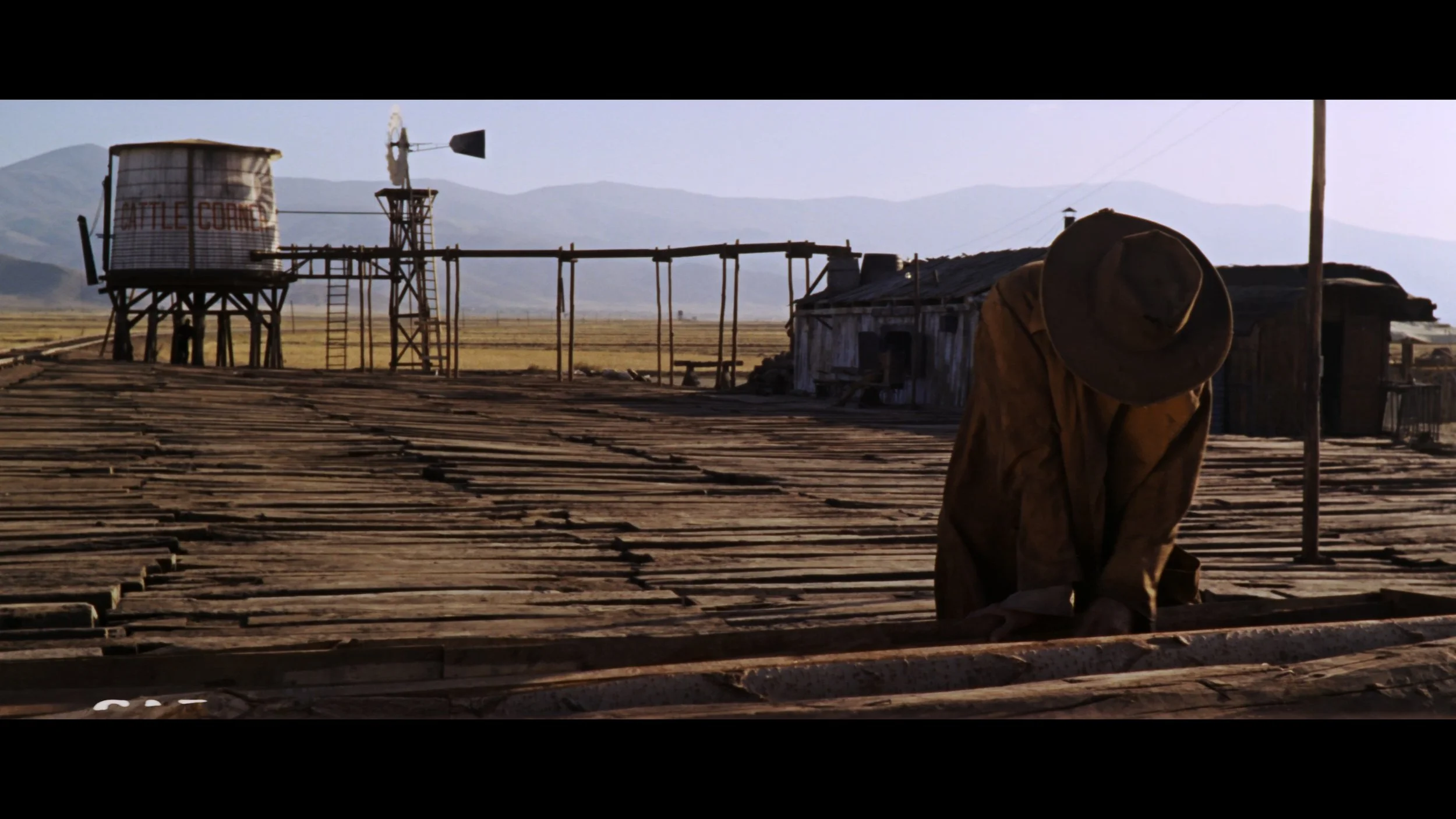 Once Upon a Time in the West_t00.mkv_20260903_172338.575.jpg
