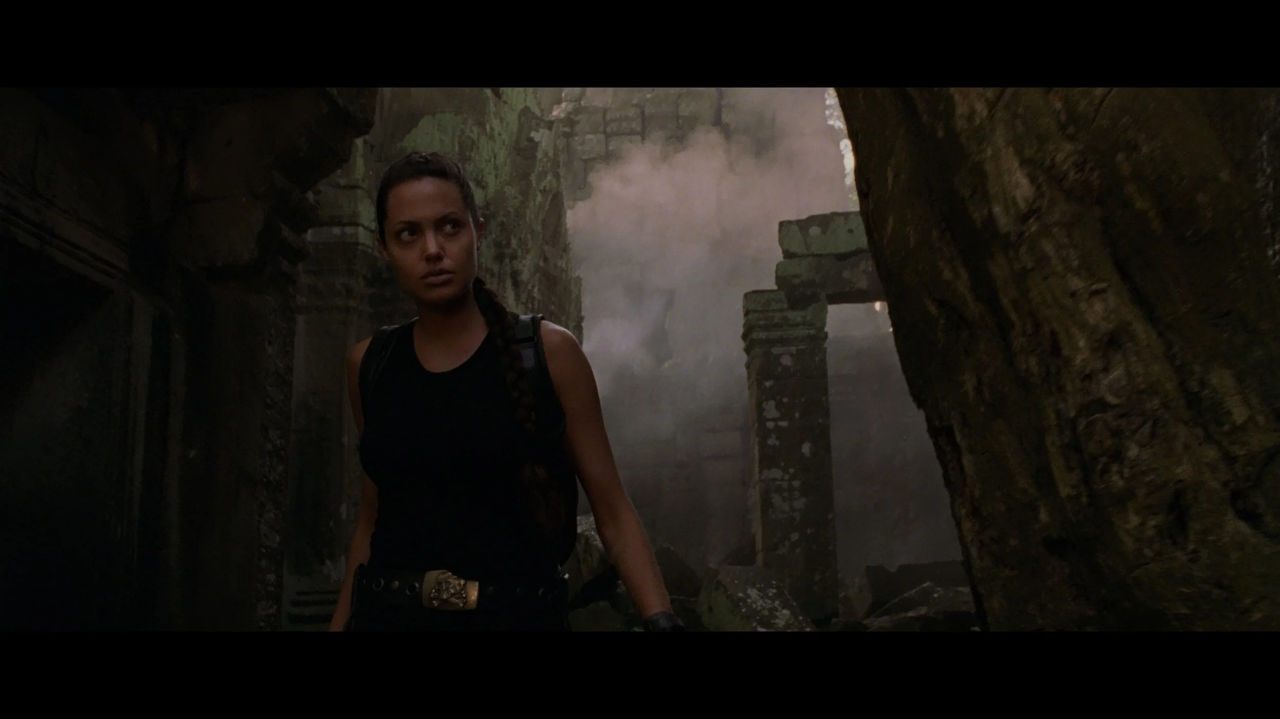 Lara Croft- Tomb Raider_t00.mkv_20260511_130856.633.jpg