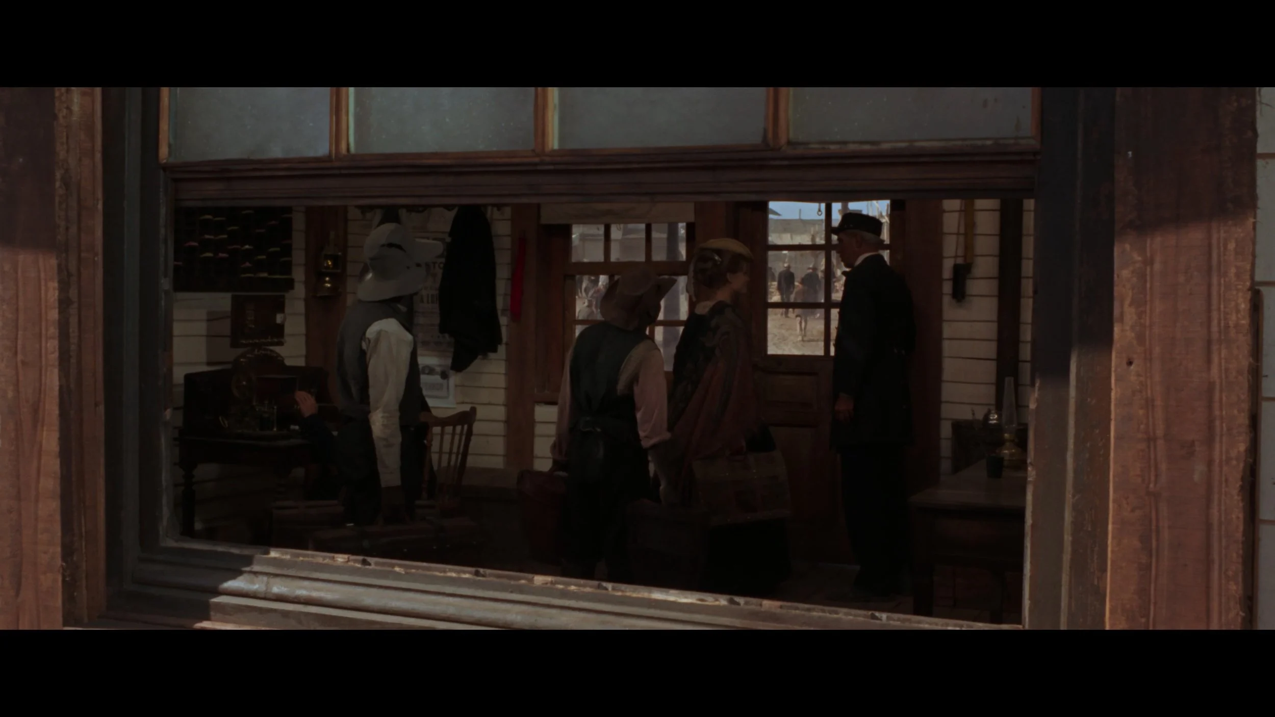 Once Upon a Time in the West_t00.mkv_20260903_173115.098.jpg