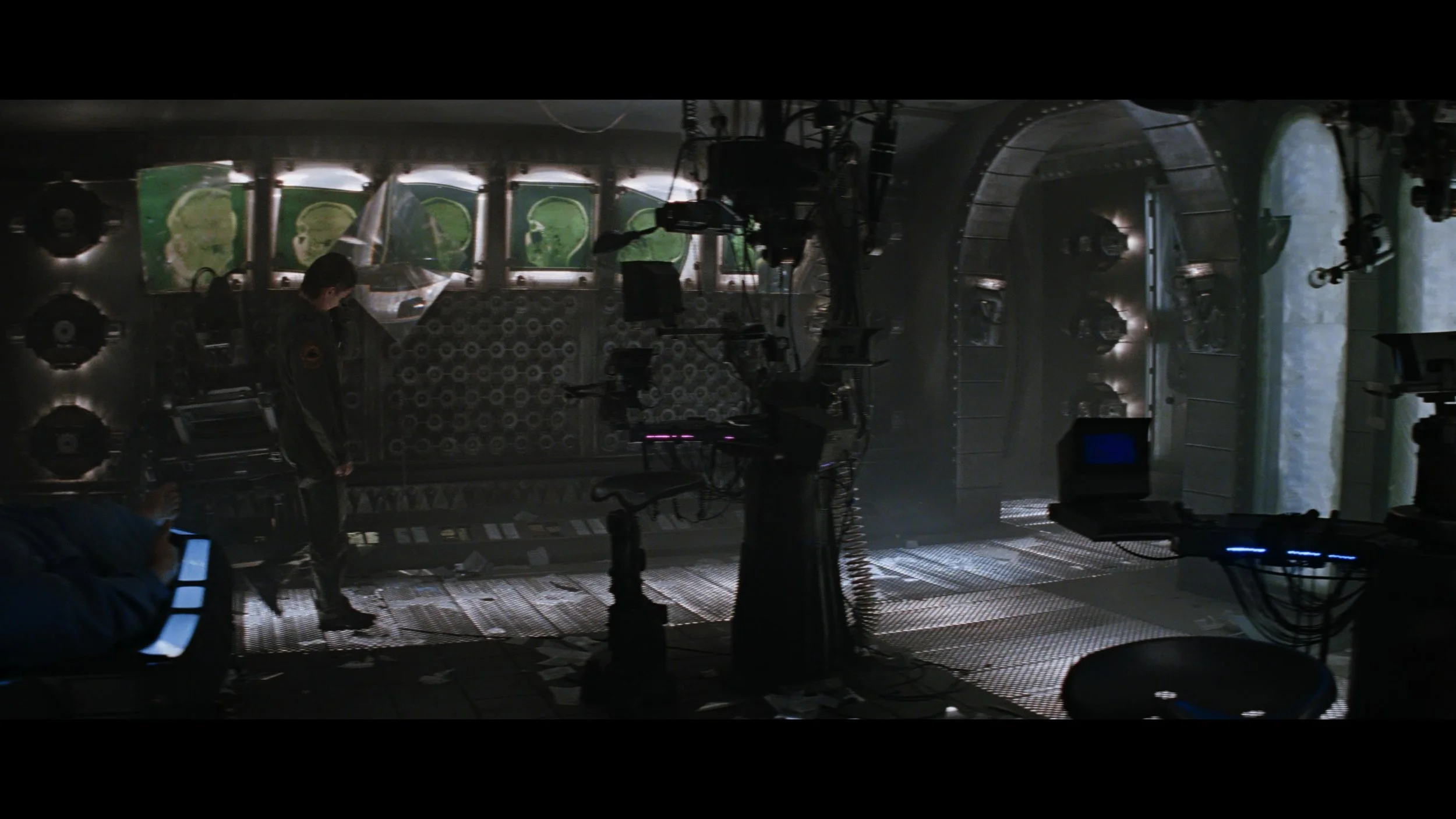 Event Horizon - Remastered_t00.mkv_20260526_102517.695.jpg