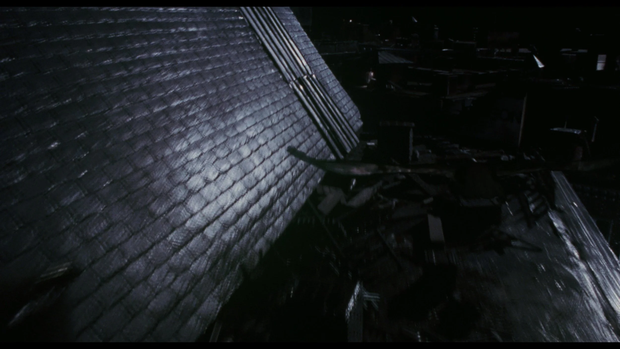 The Crow (Remastered)_t00.mkv_20260516_005350.626.jpg